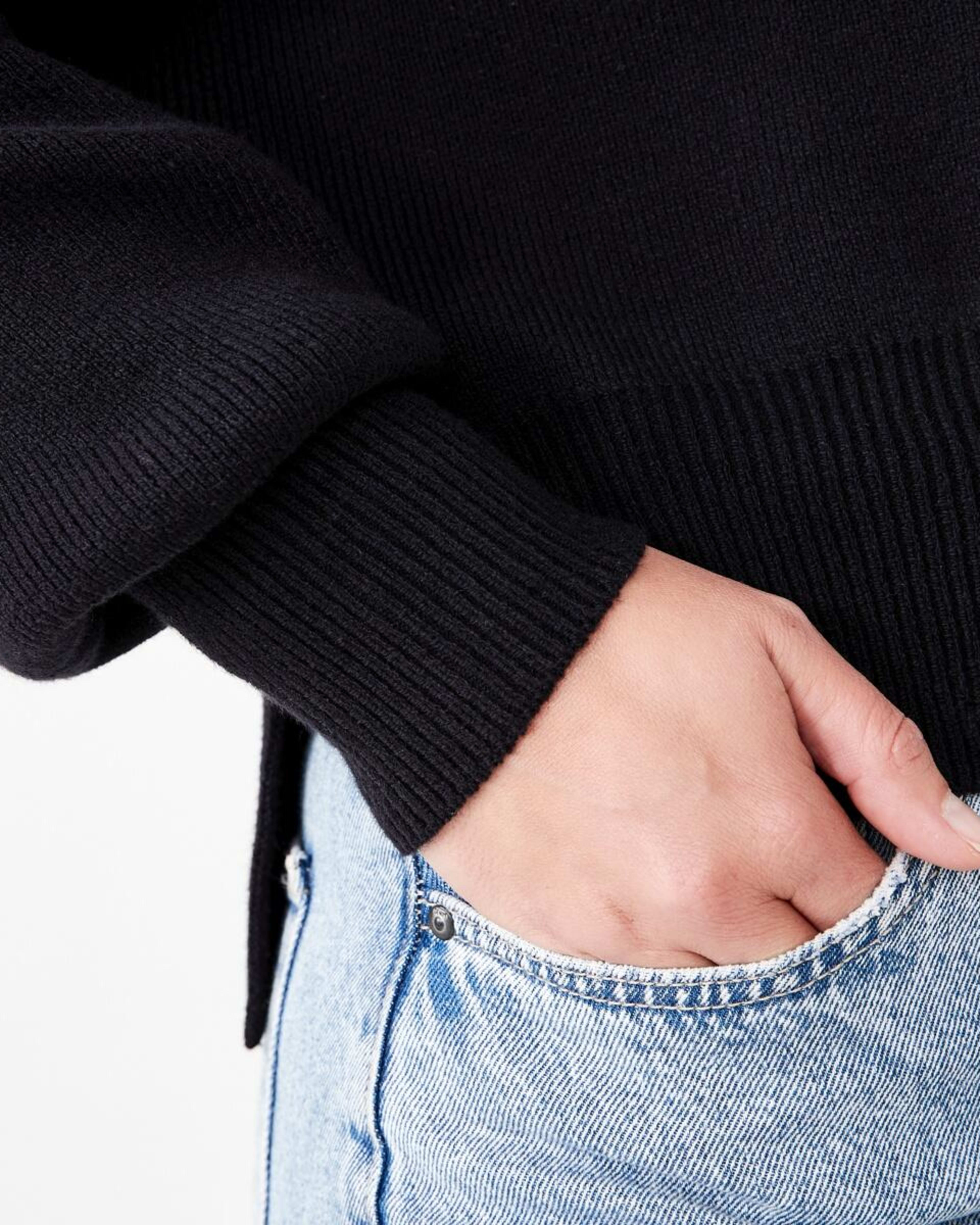 6 Oversized Crew Neck Jumper BLACK, 6 of 7
