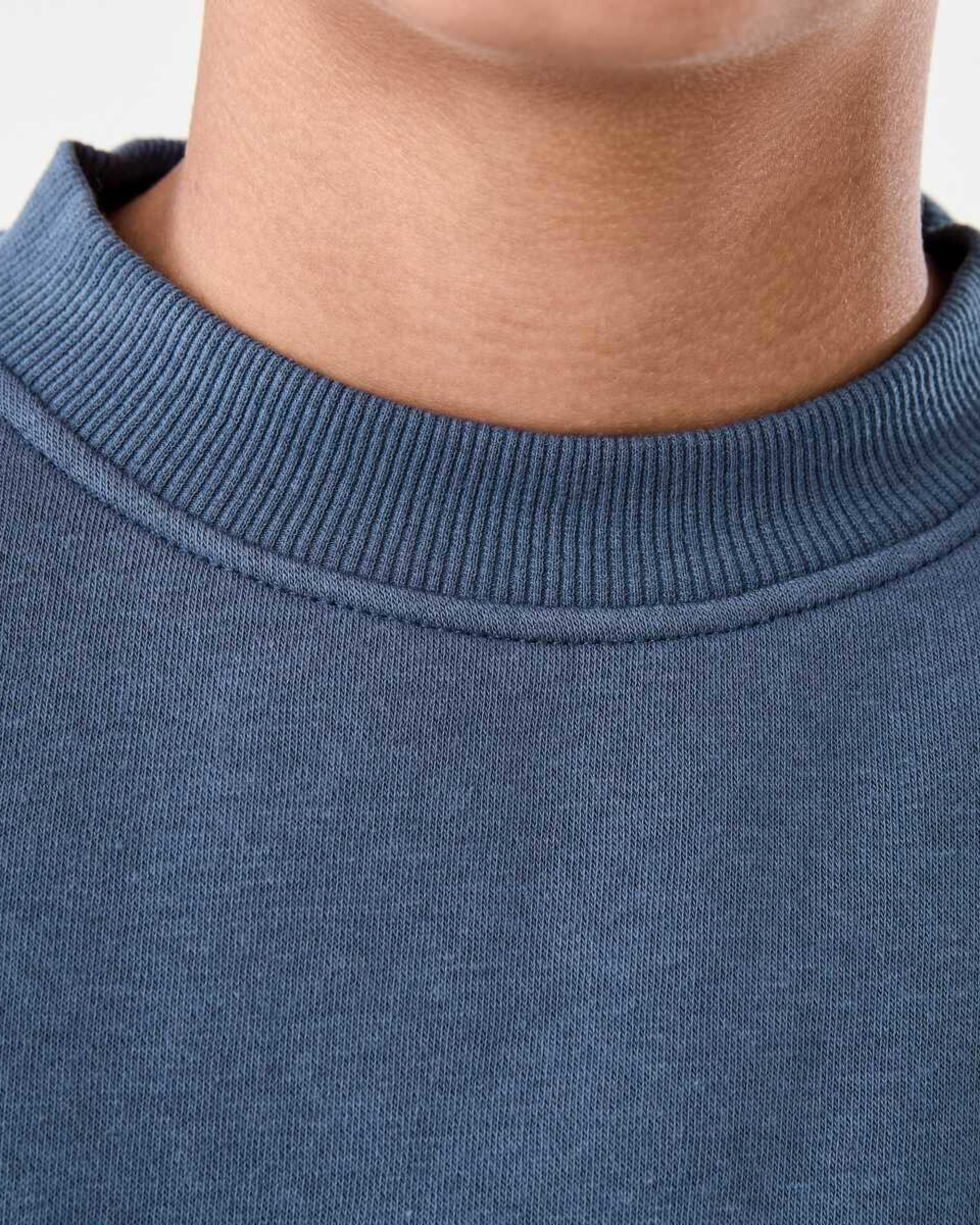 4 Oversized Graphic Crew Neck Sweatshirt Blu Athlet, 4 of 9