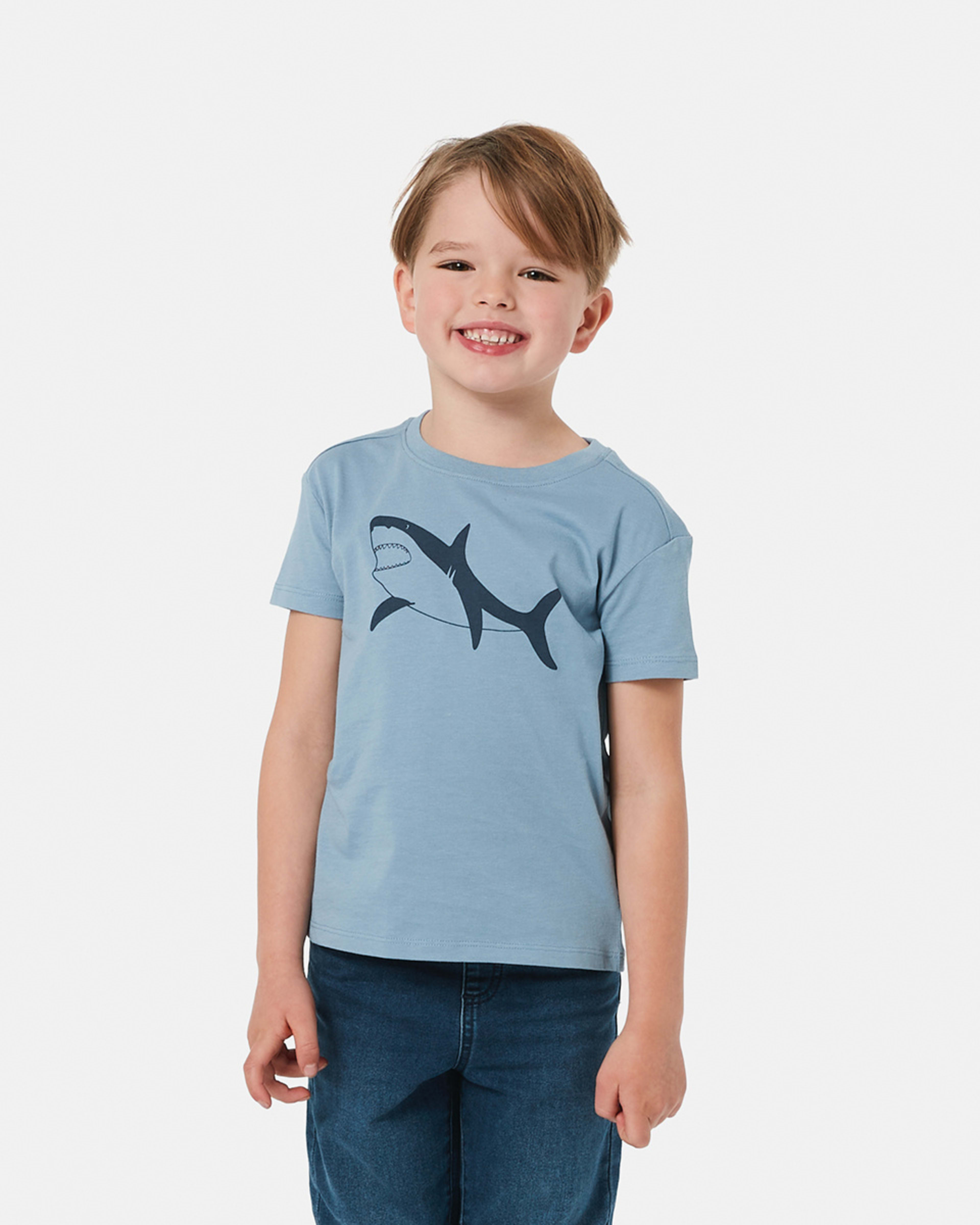 1 Chest Print T-shirt Faded Shrk, 1 of 7