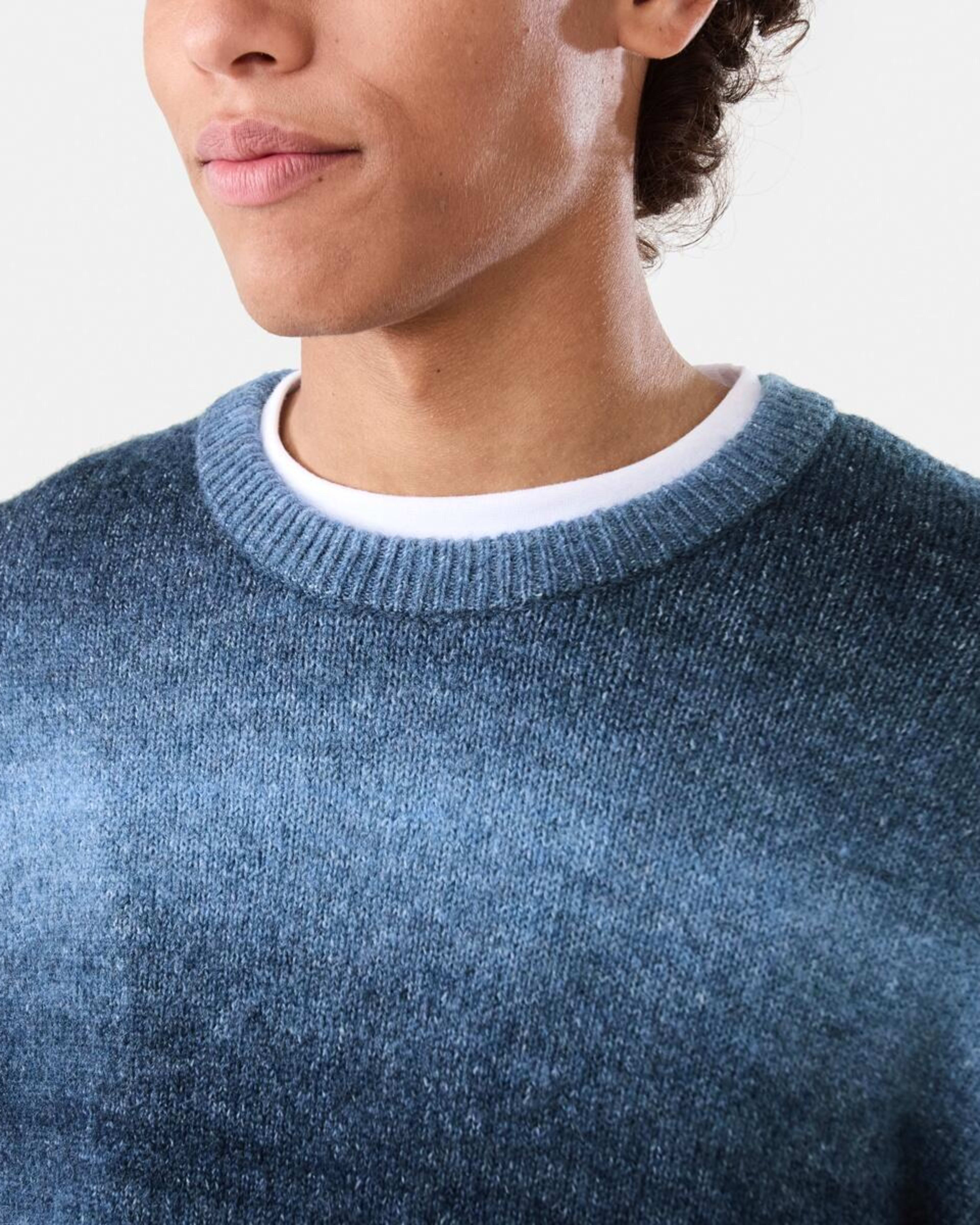 6 Ombre Jumper Nvy Ombre, 6 of 6