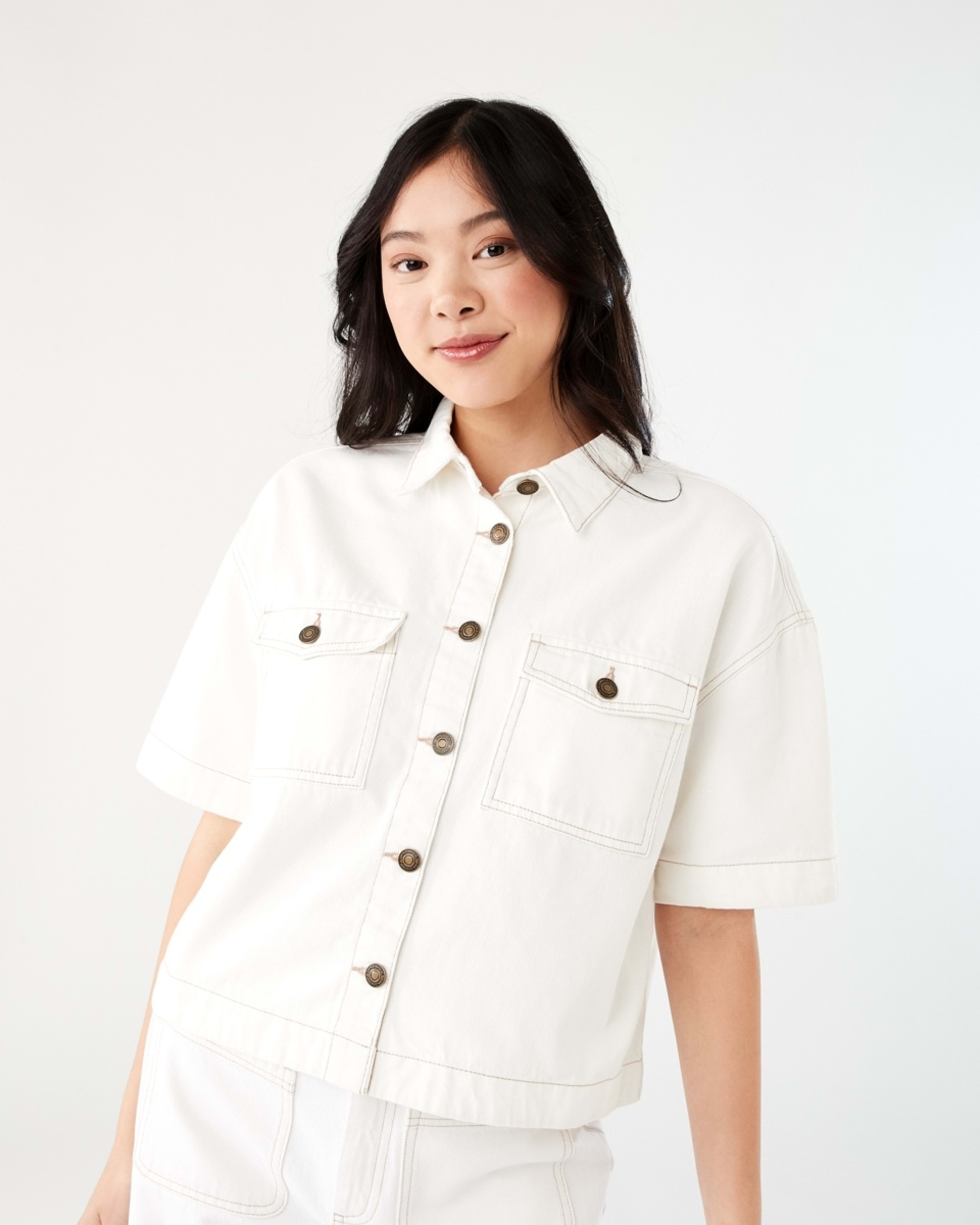 1 Short Sleeve Denim Cropped Shirt ECRU DENIM, 1 of 7