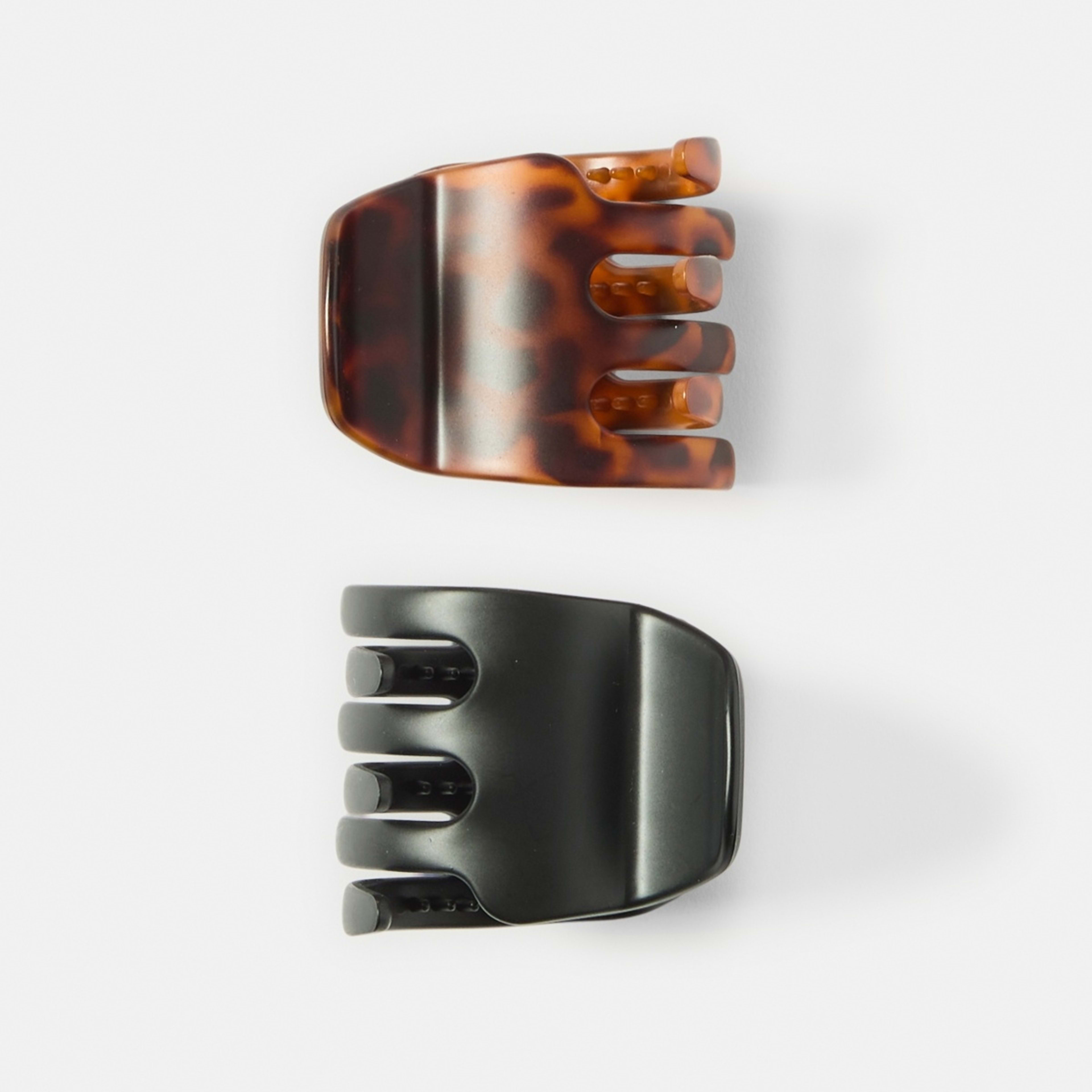 1 OXX Haircare 2 Pack Black and Brown Half Claw Hair Clips