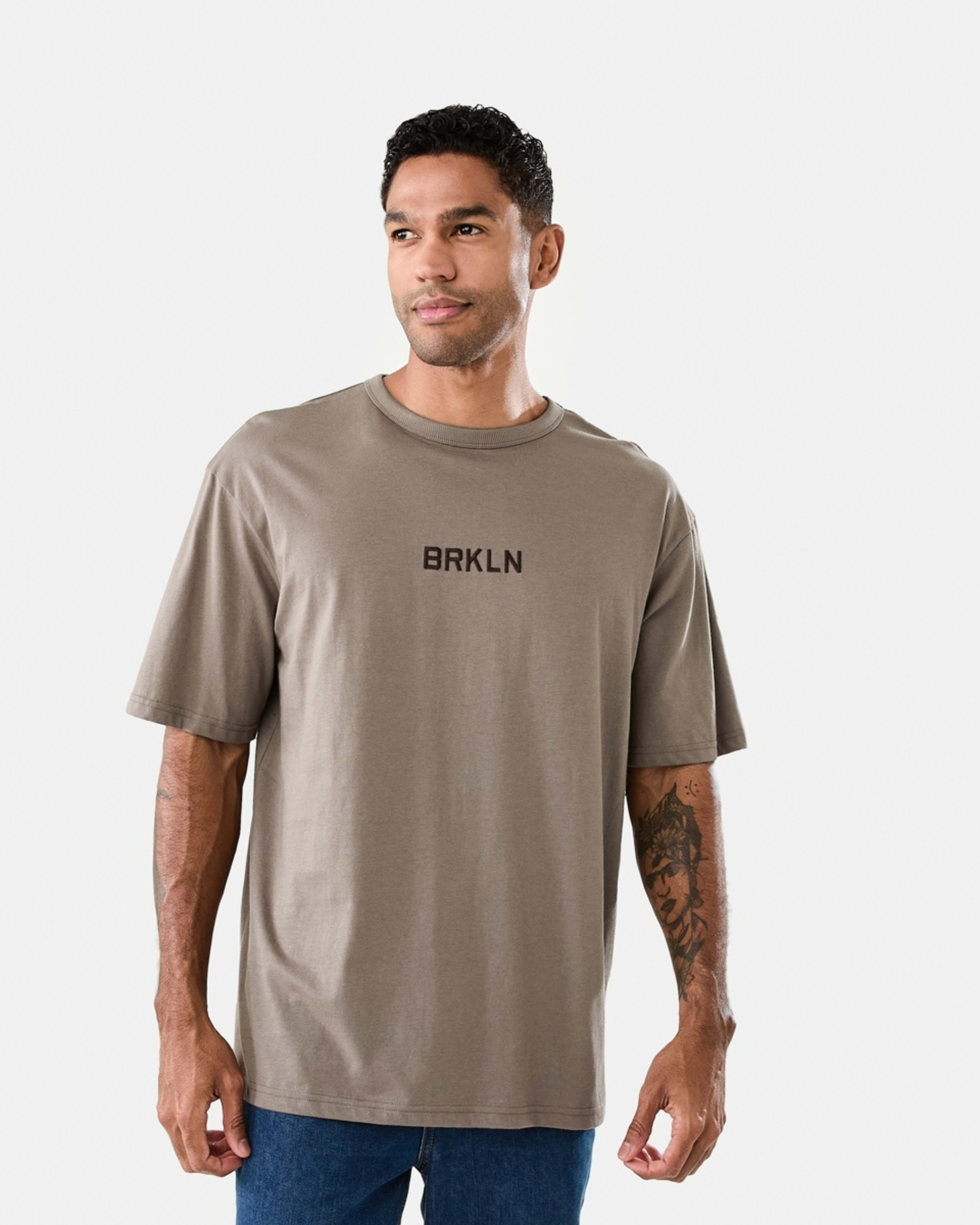 1 Oversized Graphic T-shirt Eagle Brown