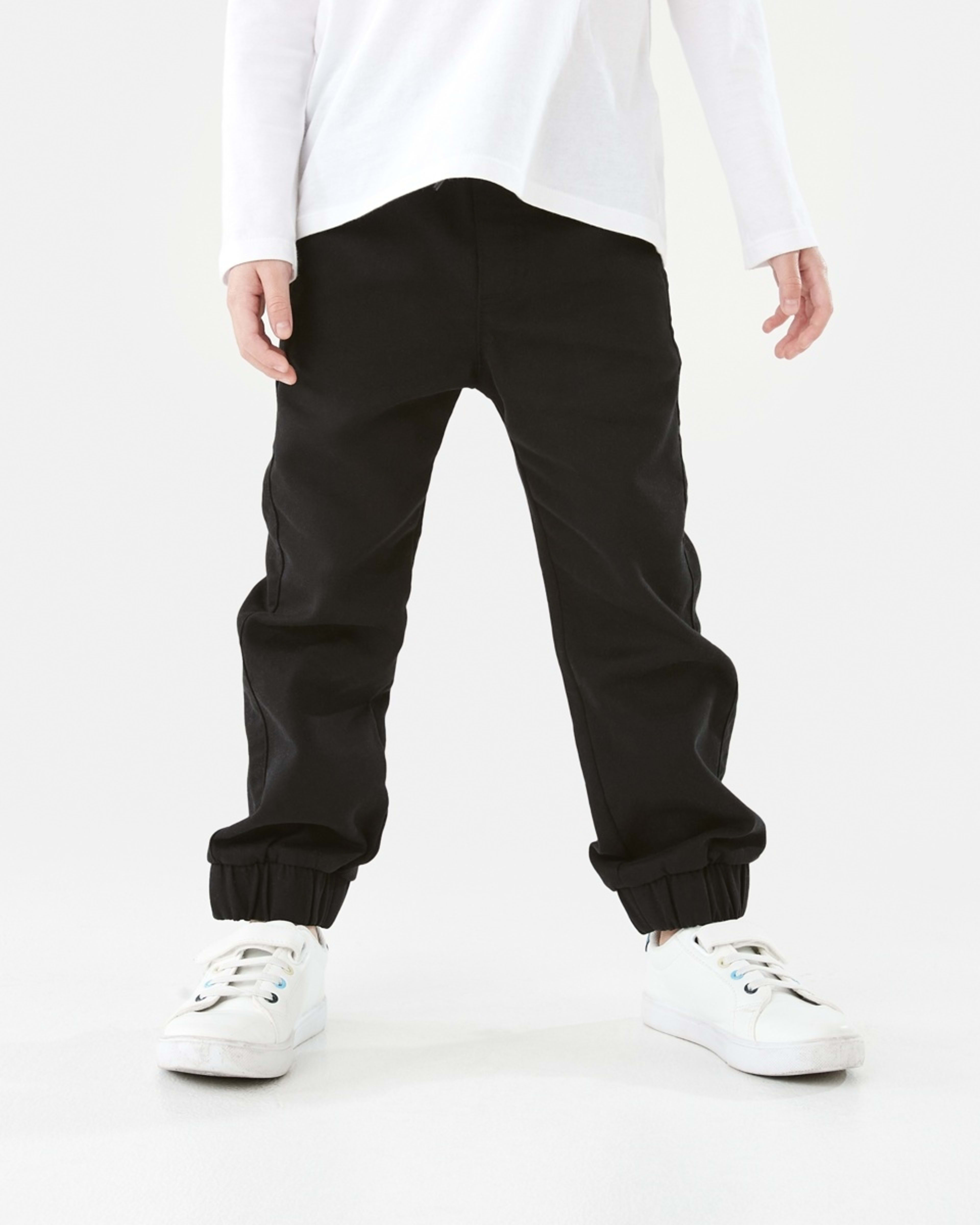 1 Pull-On Knit Joggers Black