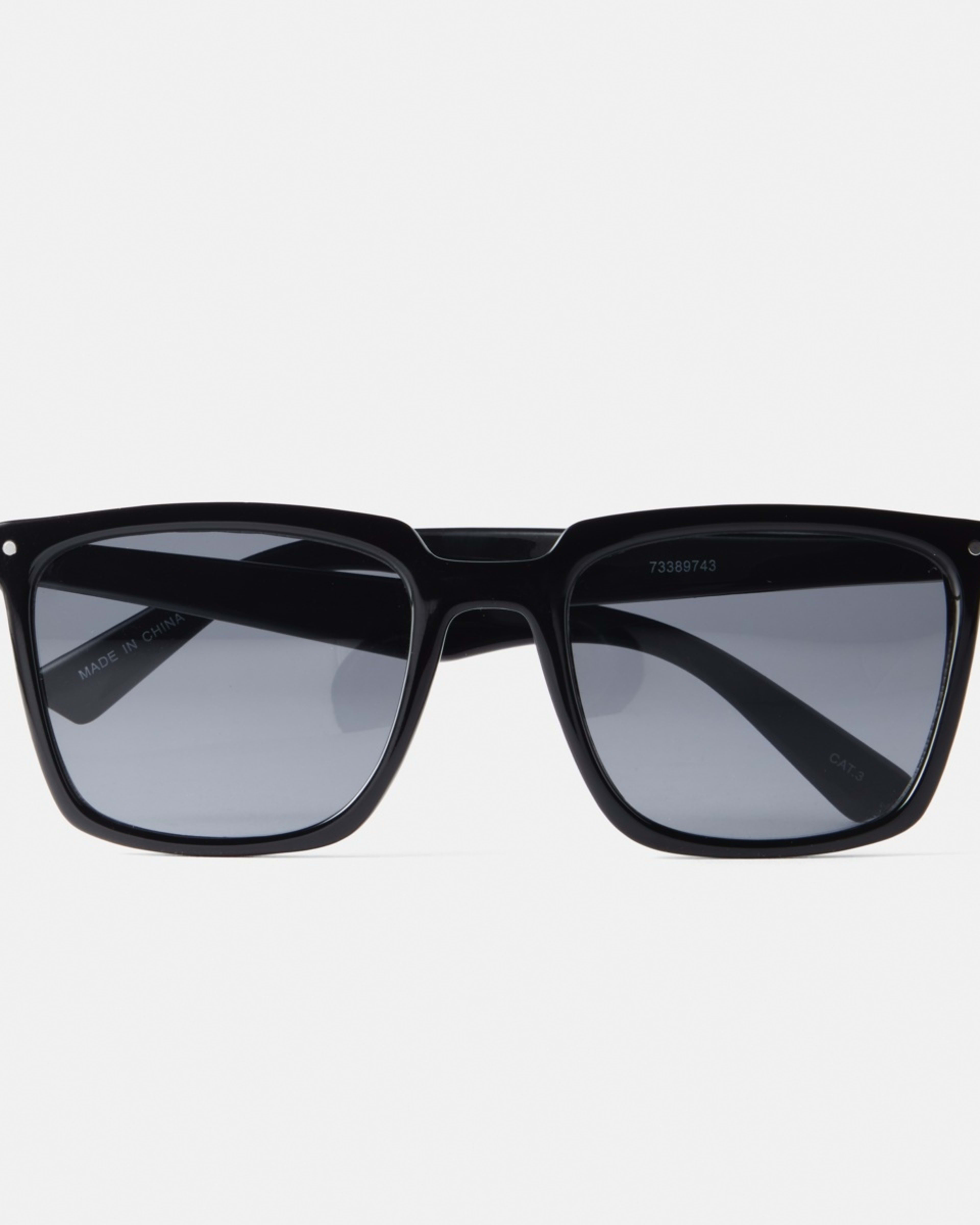2 Classic D Frame Sunglasses Black, 2 of 6