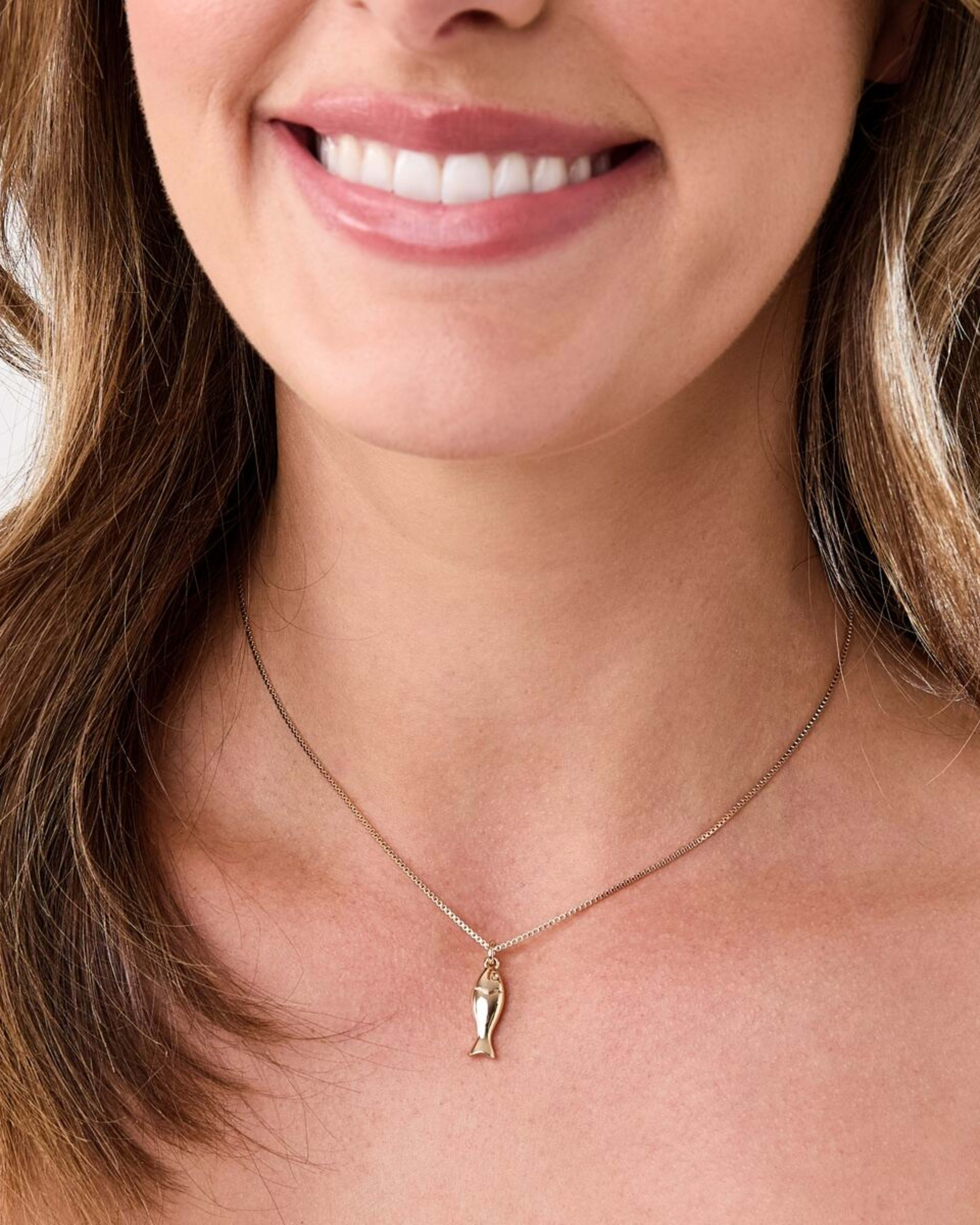 3 Fish Pendant Necklace - Gold Tone GOLD METAL, 3 of 4