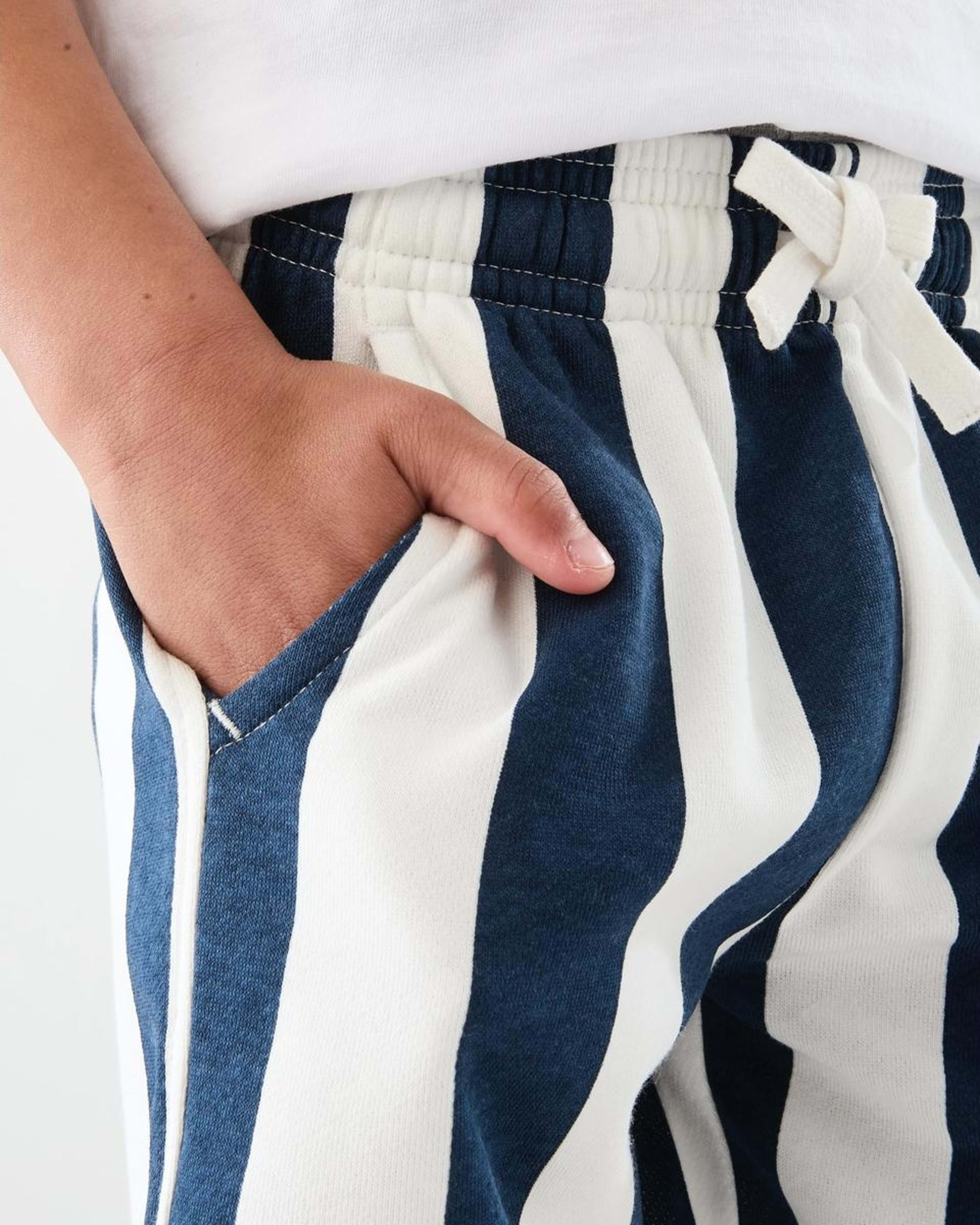 4 Bold Stripe Shorts Nvy Stripe, 4 of 6