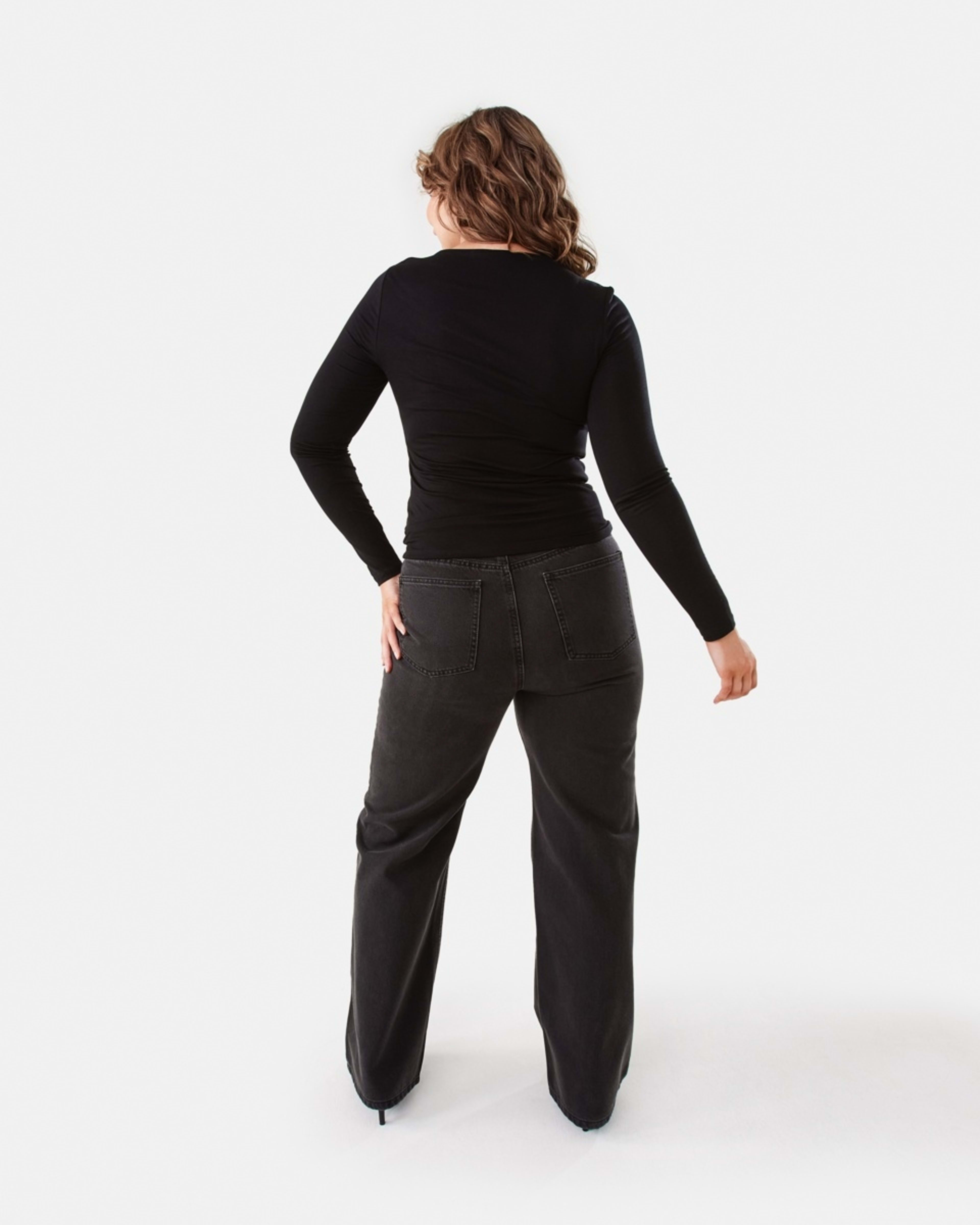 4 Long Sleeve Ruched Shoulder Top Black, 4 of 7