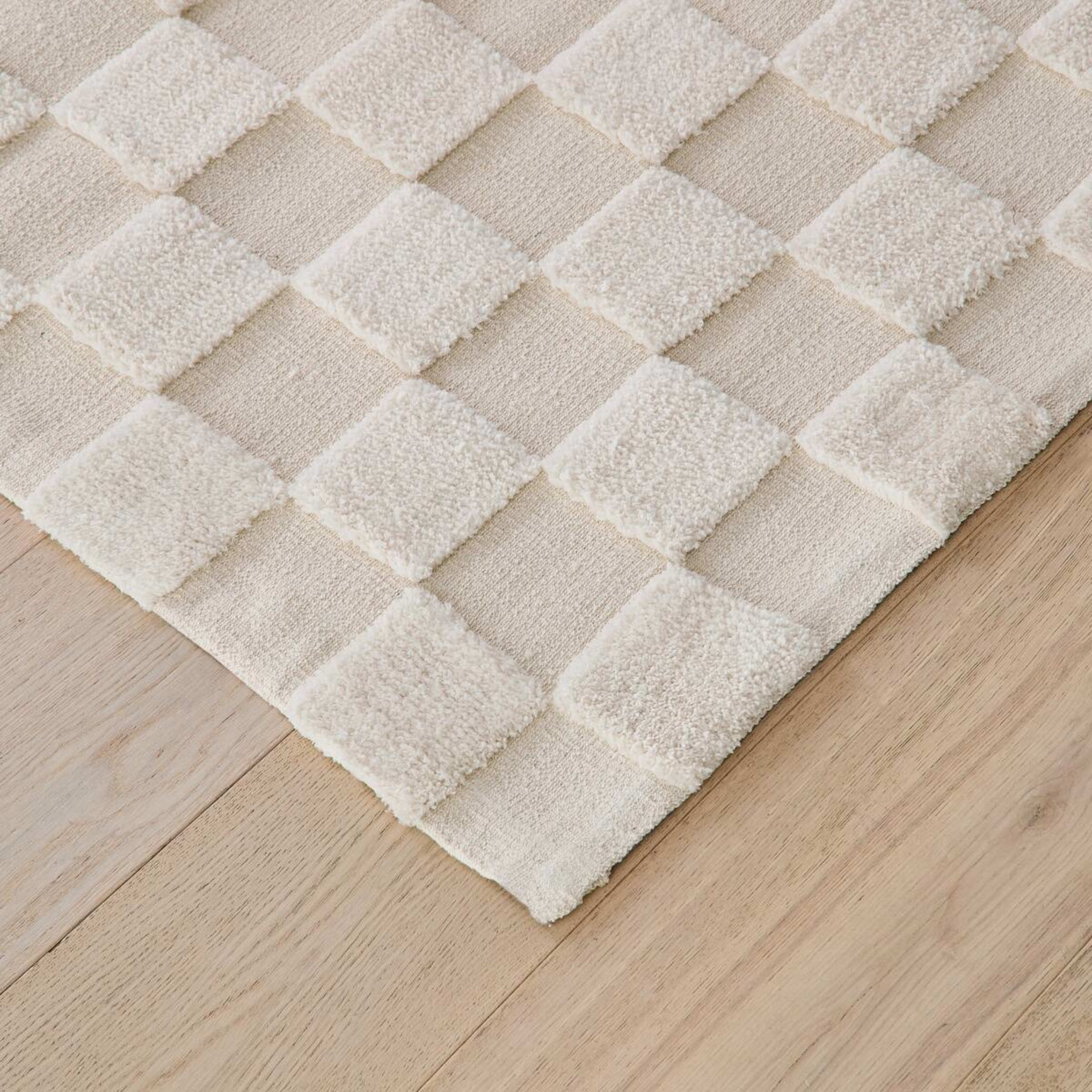 2 Check Rug - Natural, Medium - 180cm x 133cm, 2 of 8