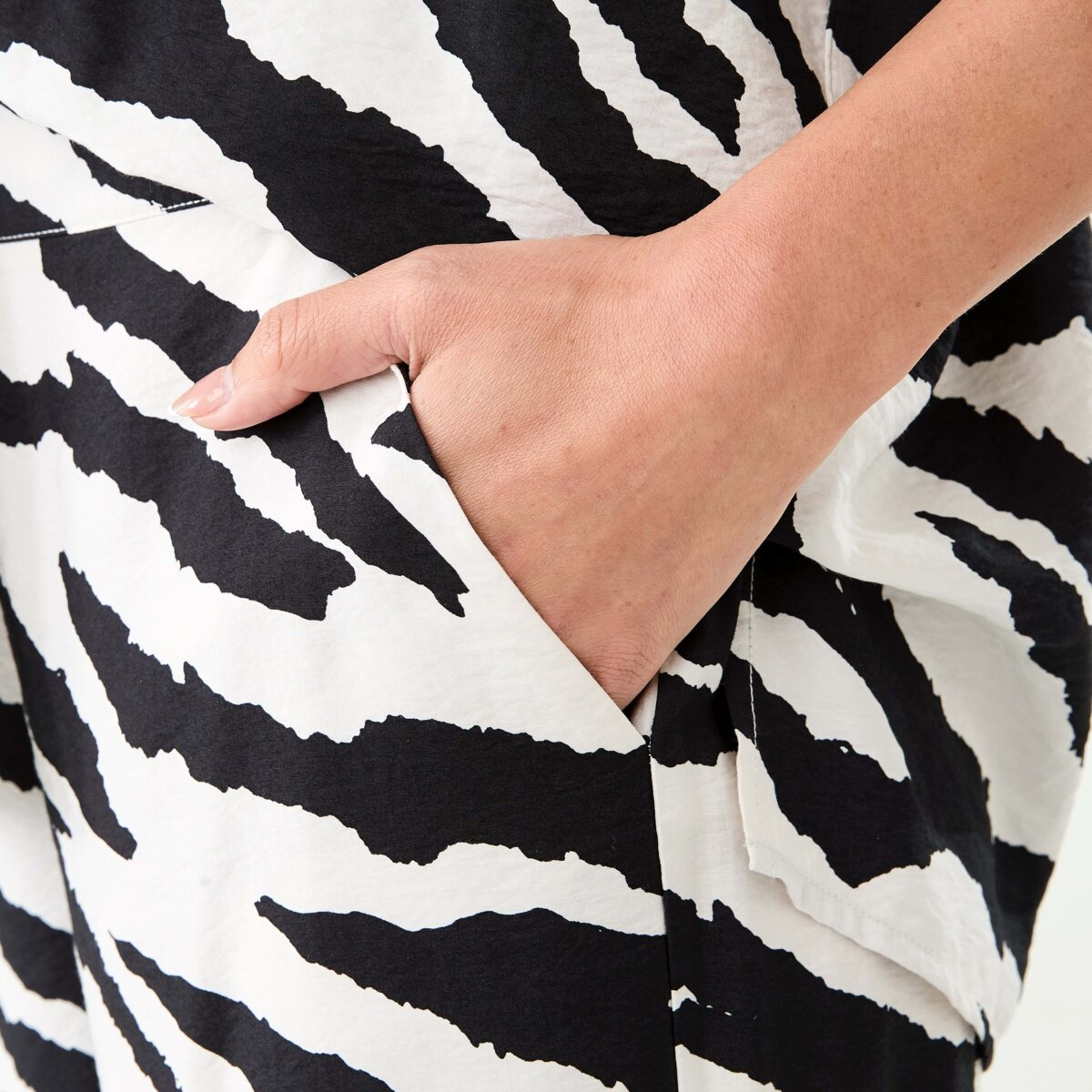 4 Hammered Satin Pants Zebra, 4 of 6
