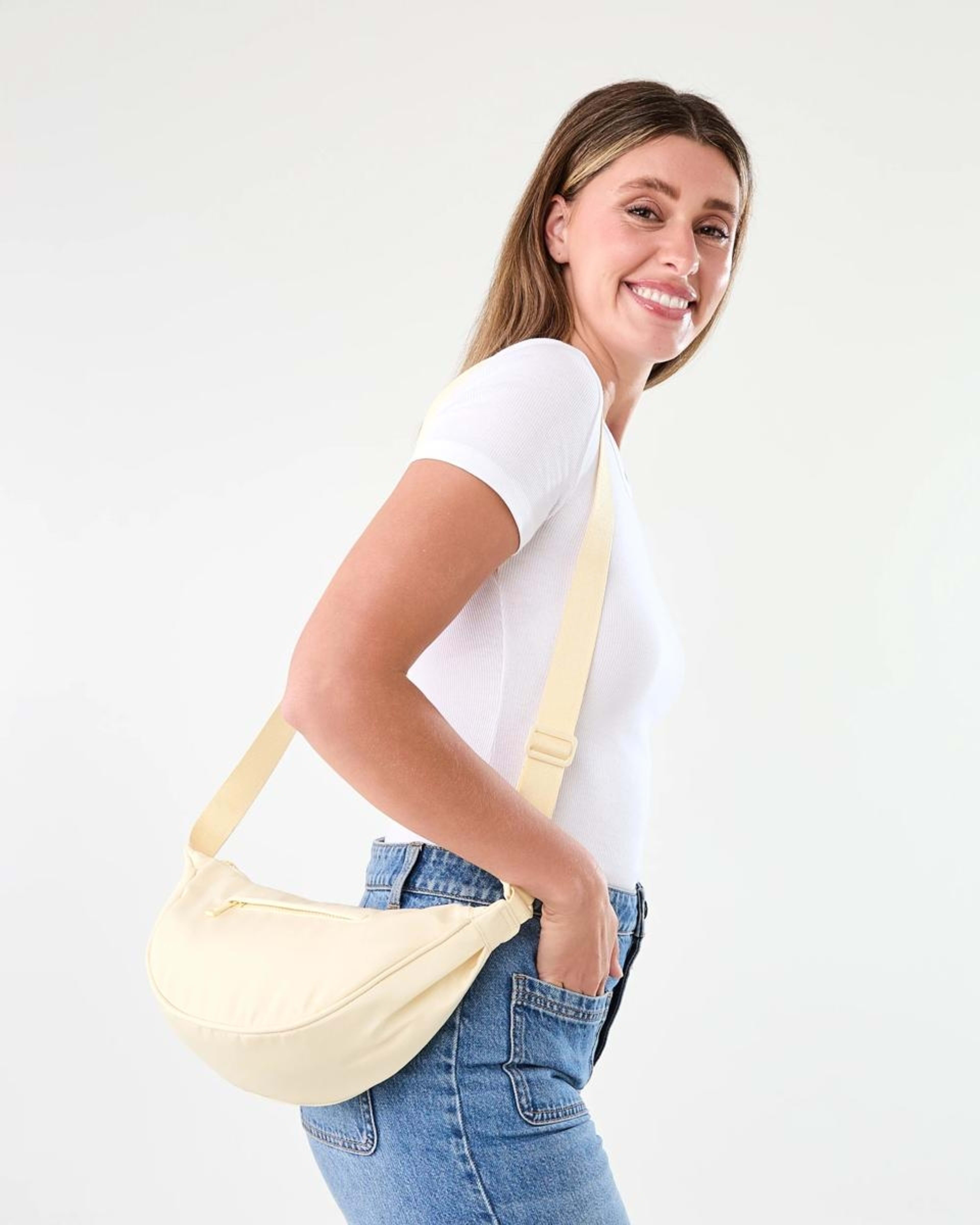 6 Urban Crescent Sling Bag Fln Yellow, 6 of 7