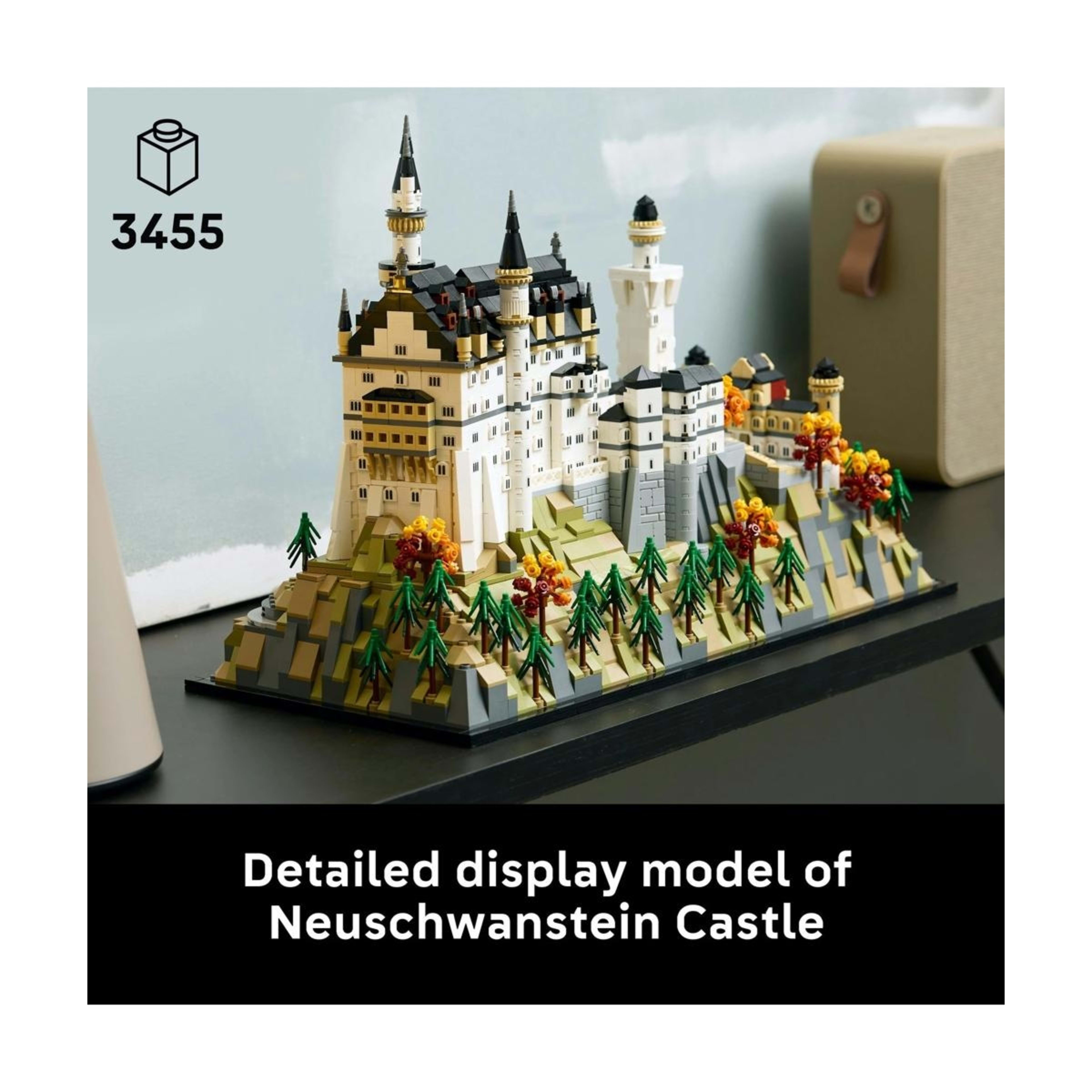 3 LEGO Architecture Neuschwanstein Castle 21063, 3 of 10