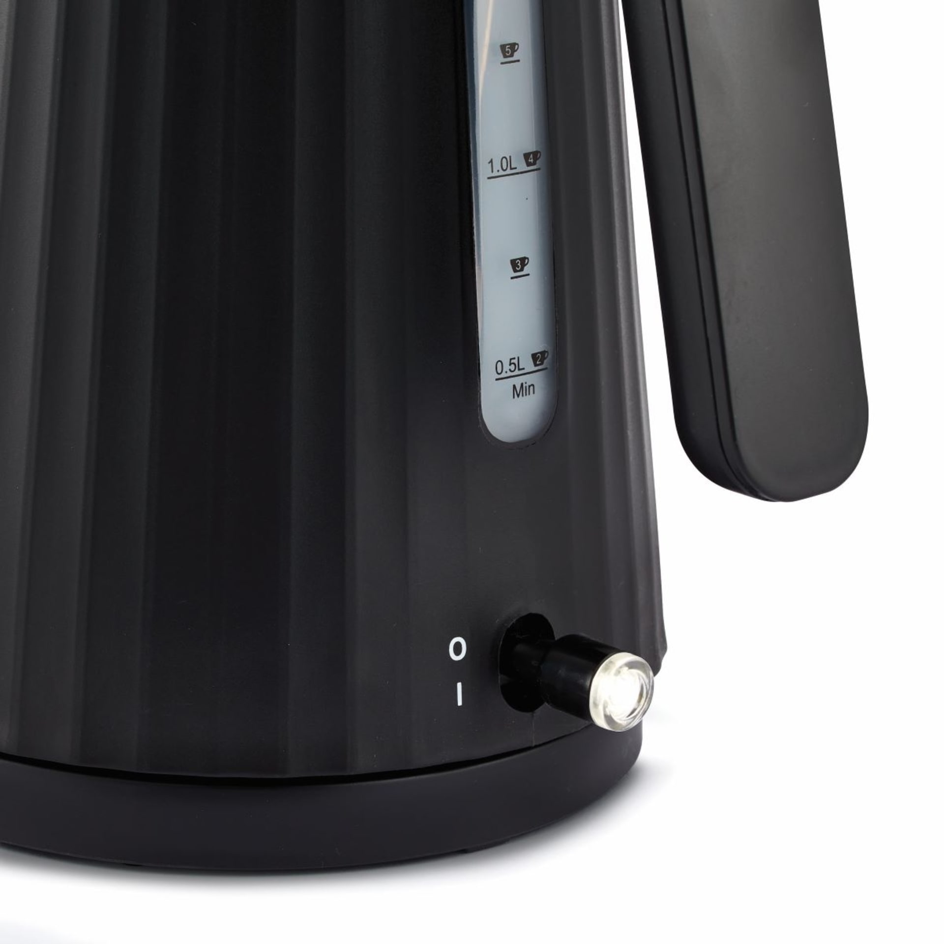 1.7L Fluted Kettle Black Kmart
