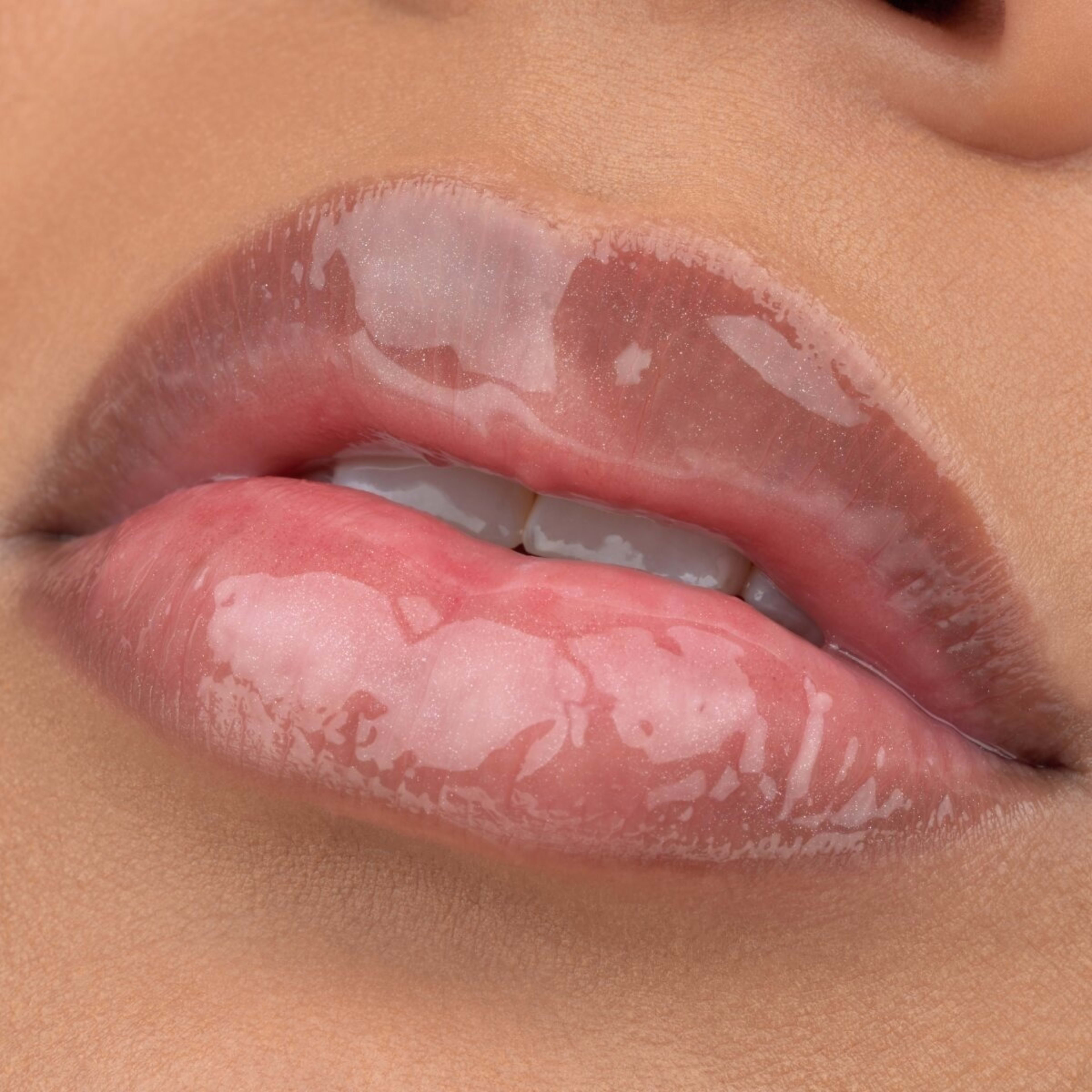 3 Essence Juicy Bomb Shiny Lipgloss - Clear 101, 3 of 4