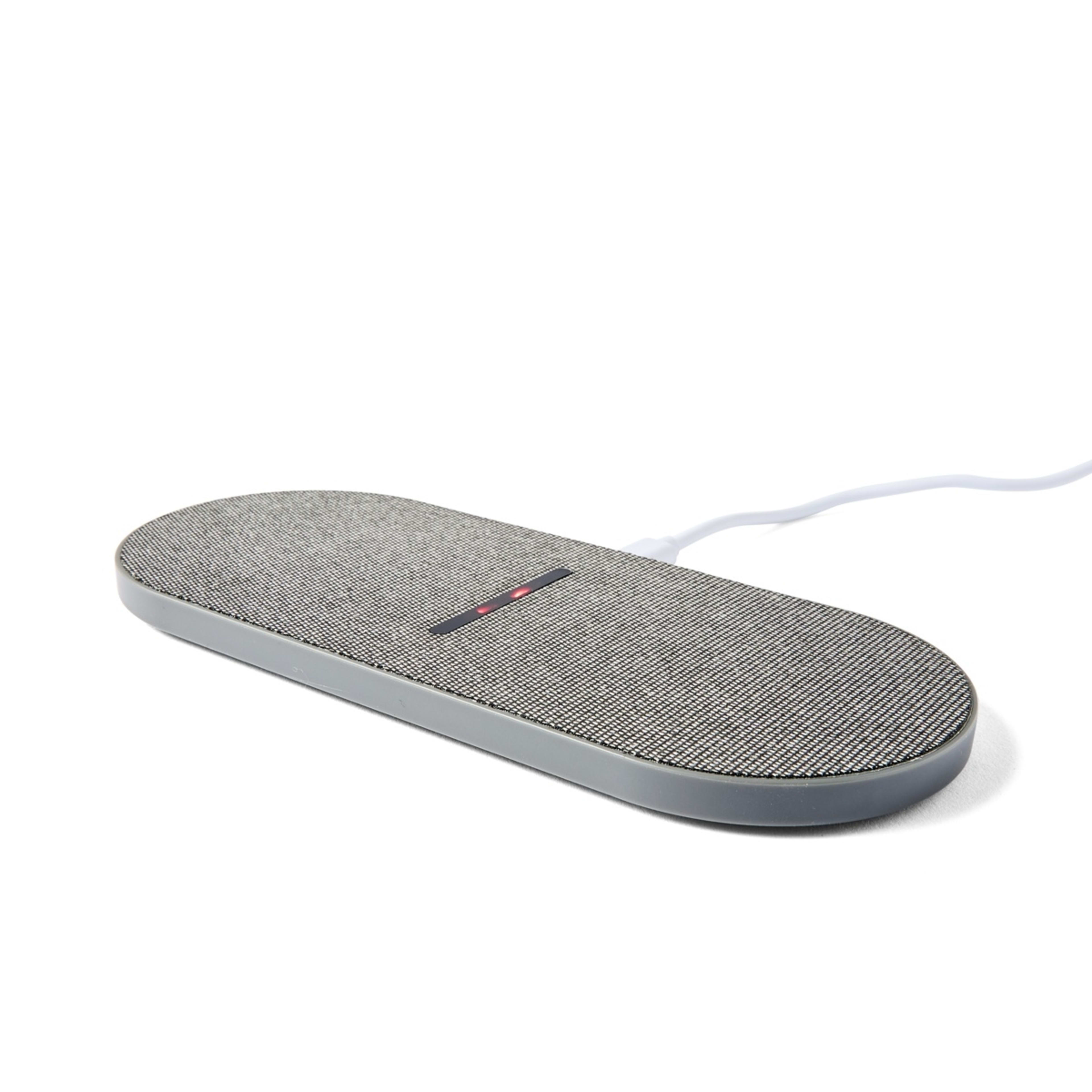 3 Dual Wireless Charging Pad, 3 of 10