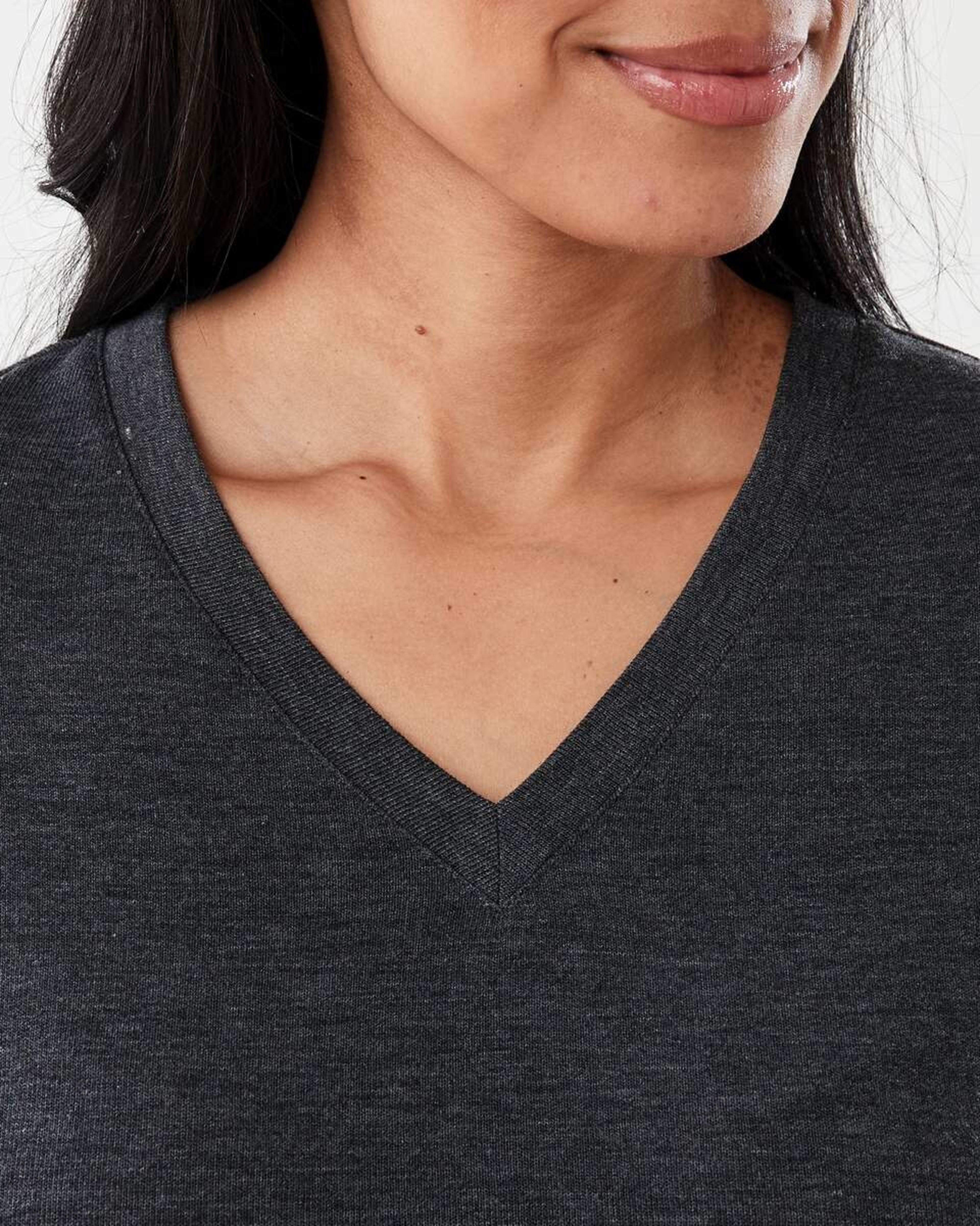 5 Short Sleeve Warm Handle V-Neck Top Gry Chmrle, 5 of 5