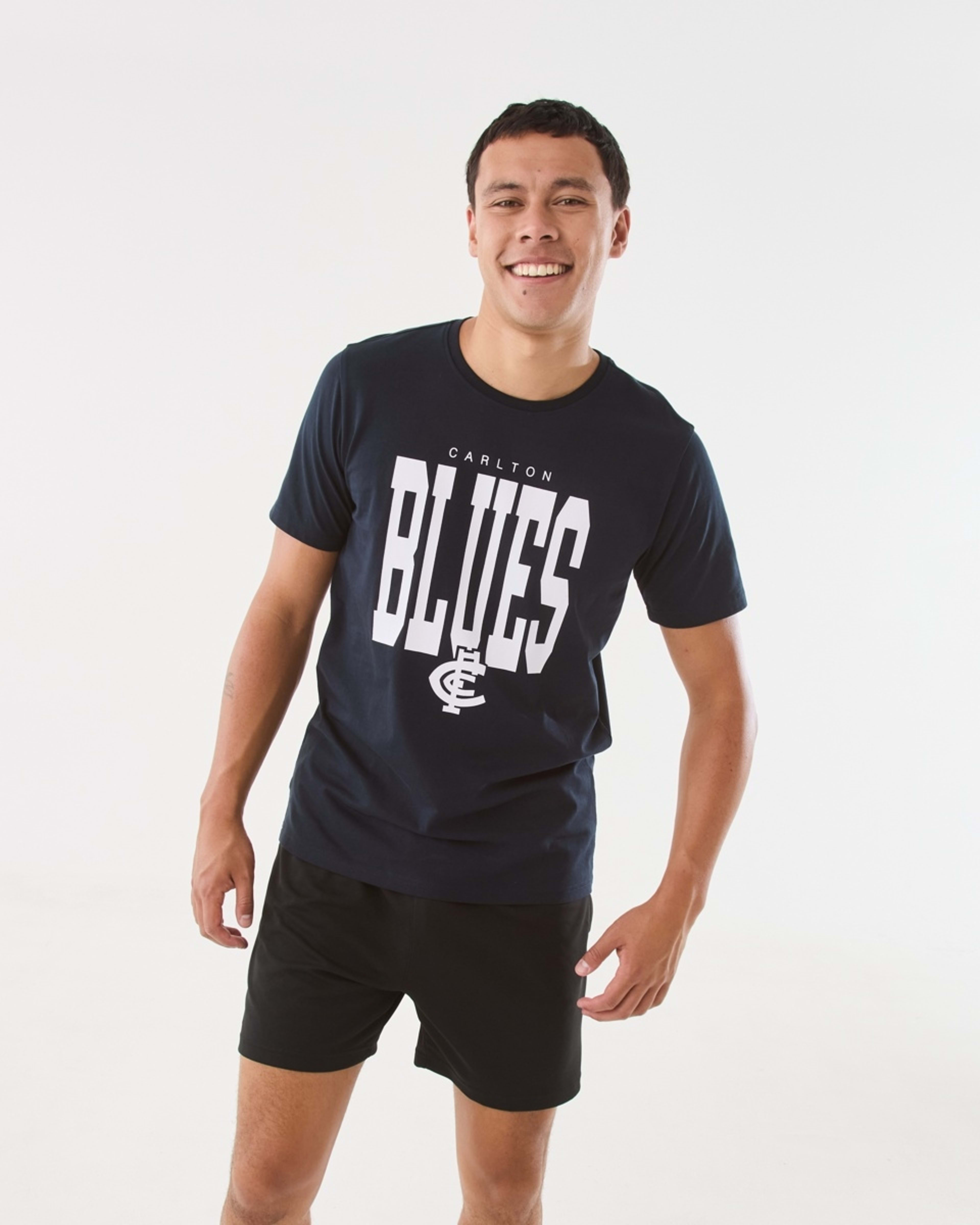 1 Official AFL Adult T-shirt Carlton