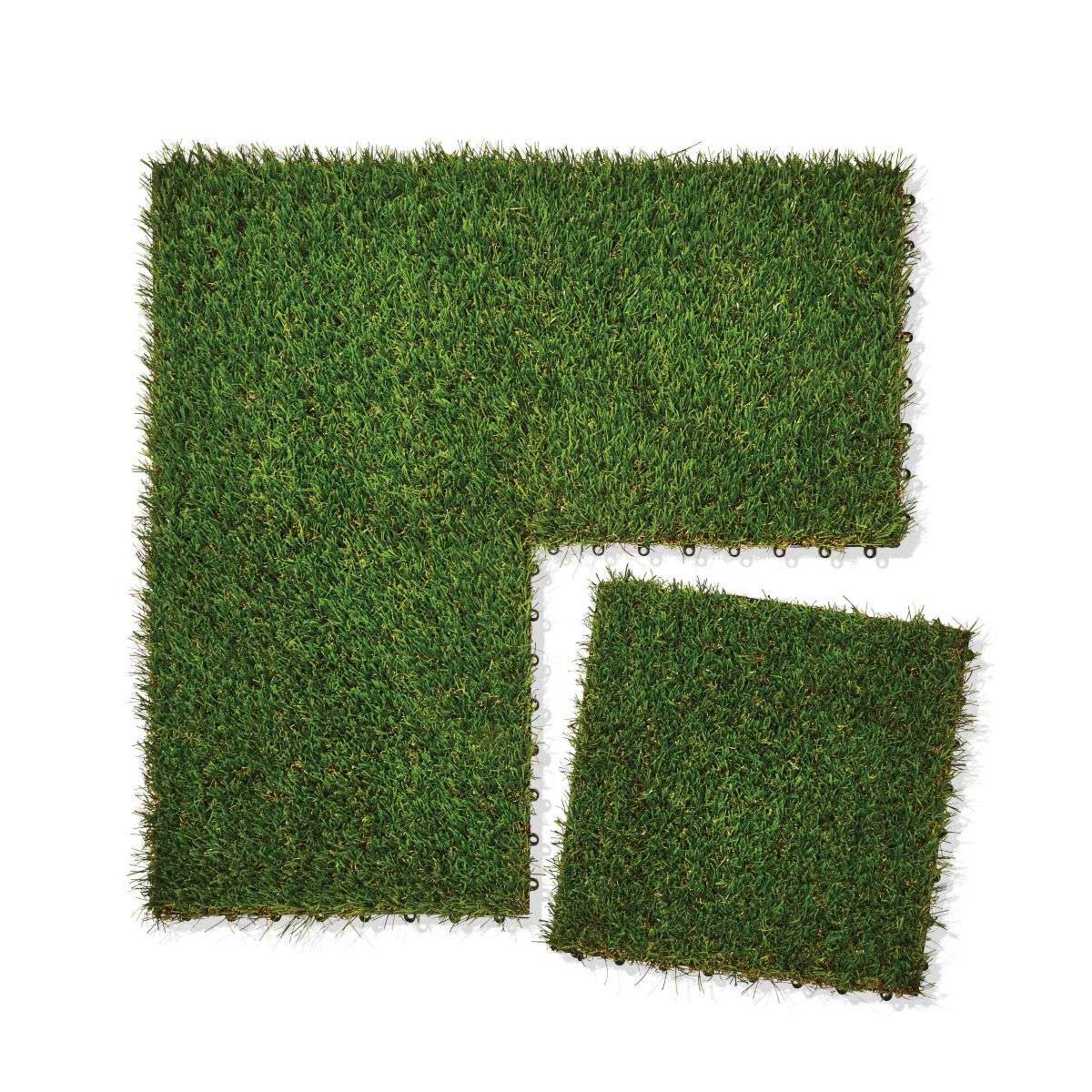 1 4 Pack Faux Grass Tiles