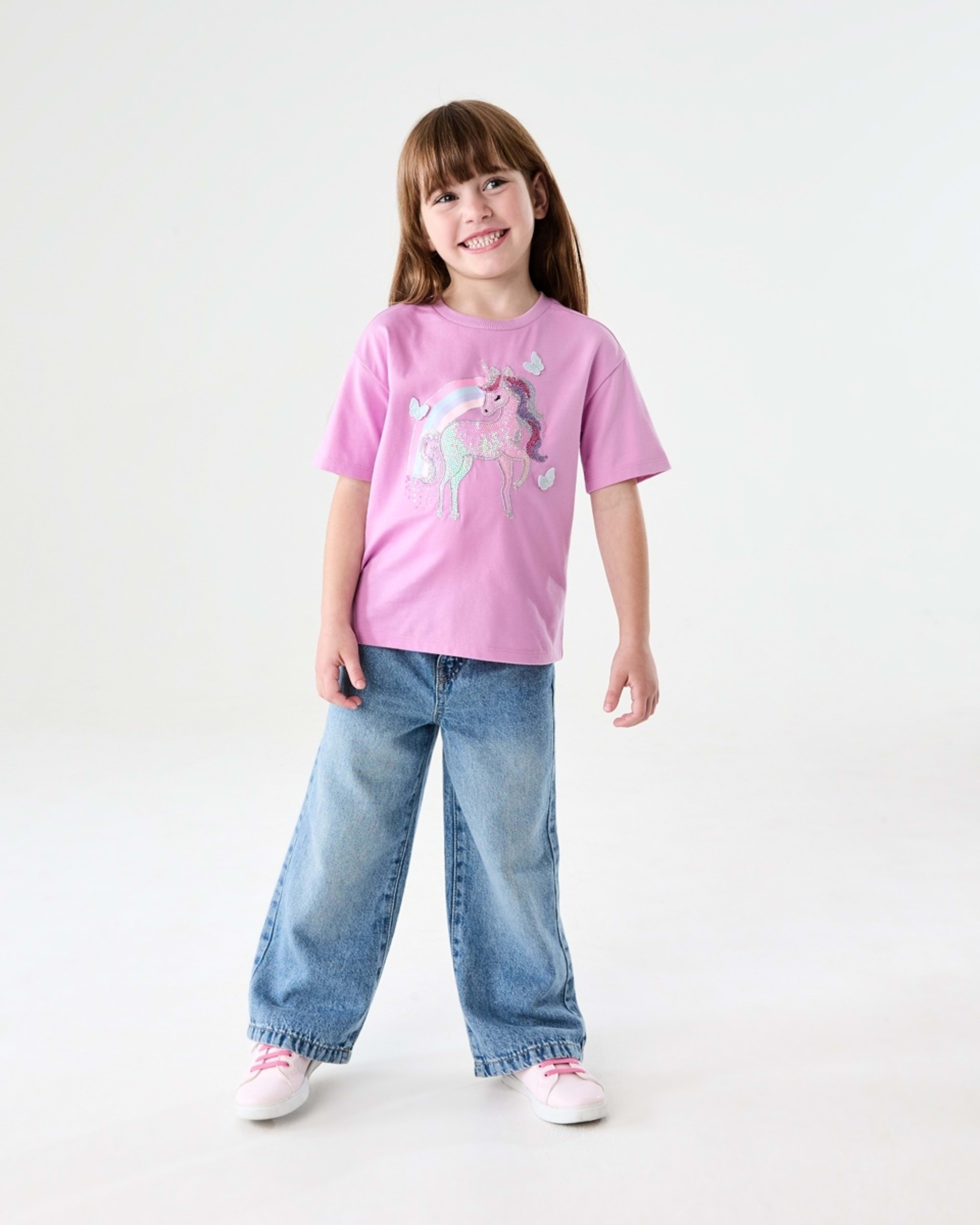 5 Short Sleeve Embellished T-shirt UNICORN FONDANT, 5 of 6