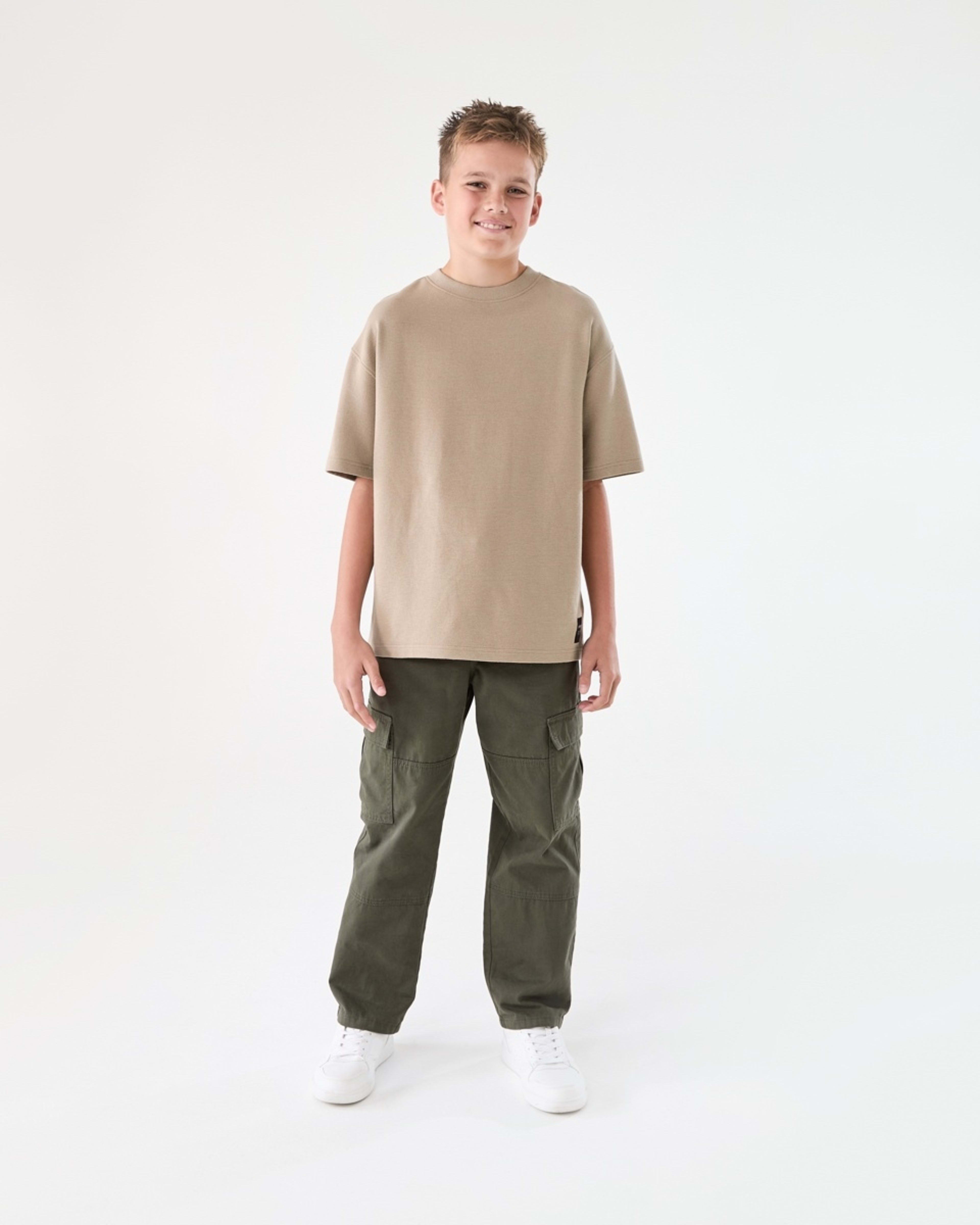 6 Short Sleeve Oversized Textured T-shirt SAVANNAH, 6 of 7