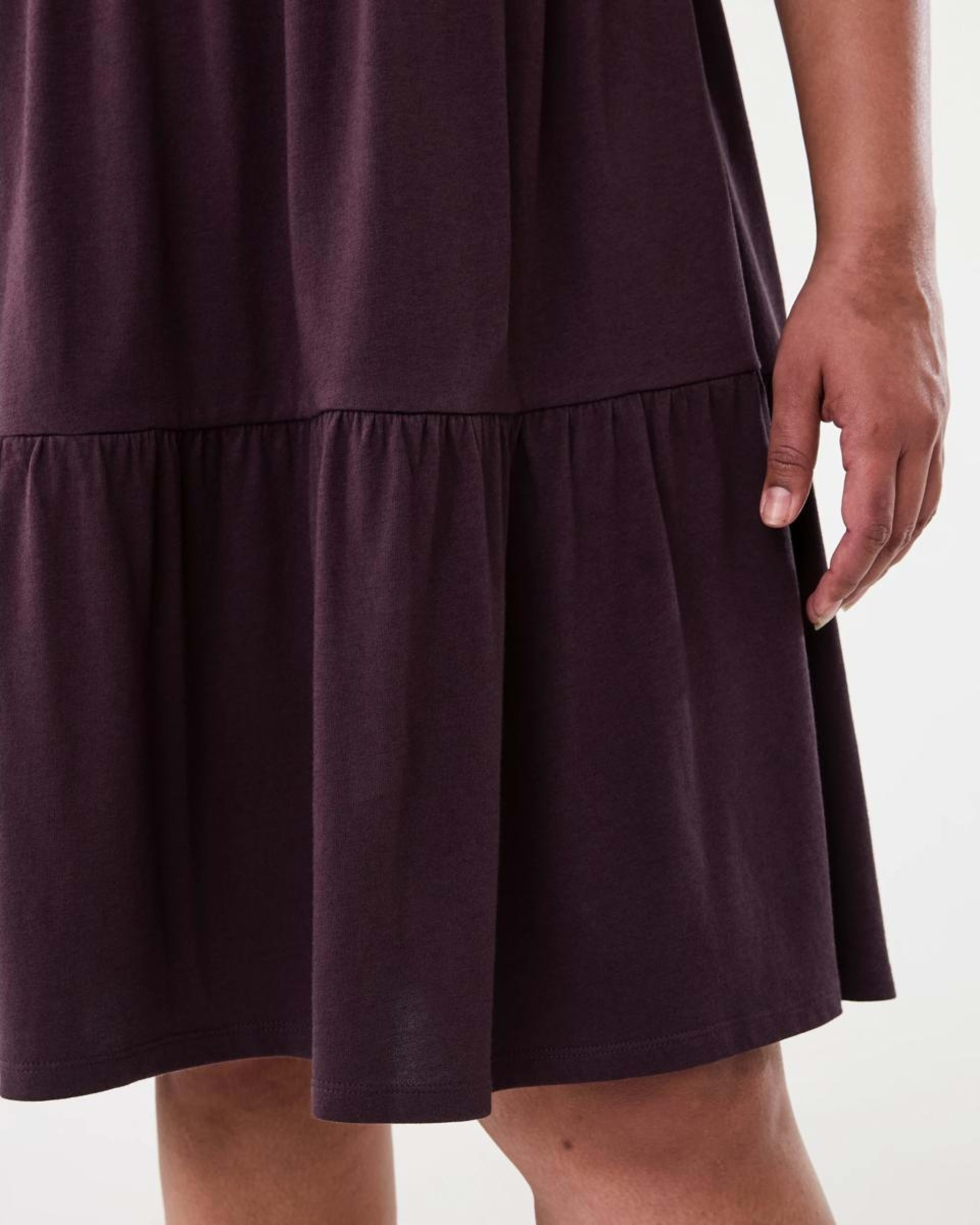 7 Curve Short Sleeve Frill Tier Knit Mini Dress Fudge, 7 of 8