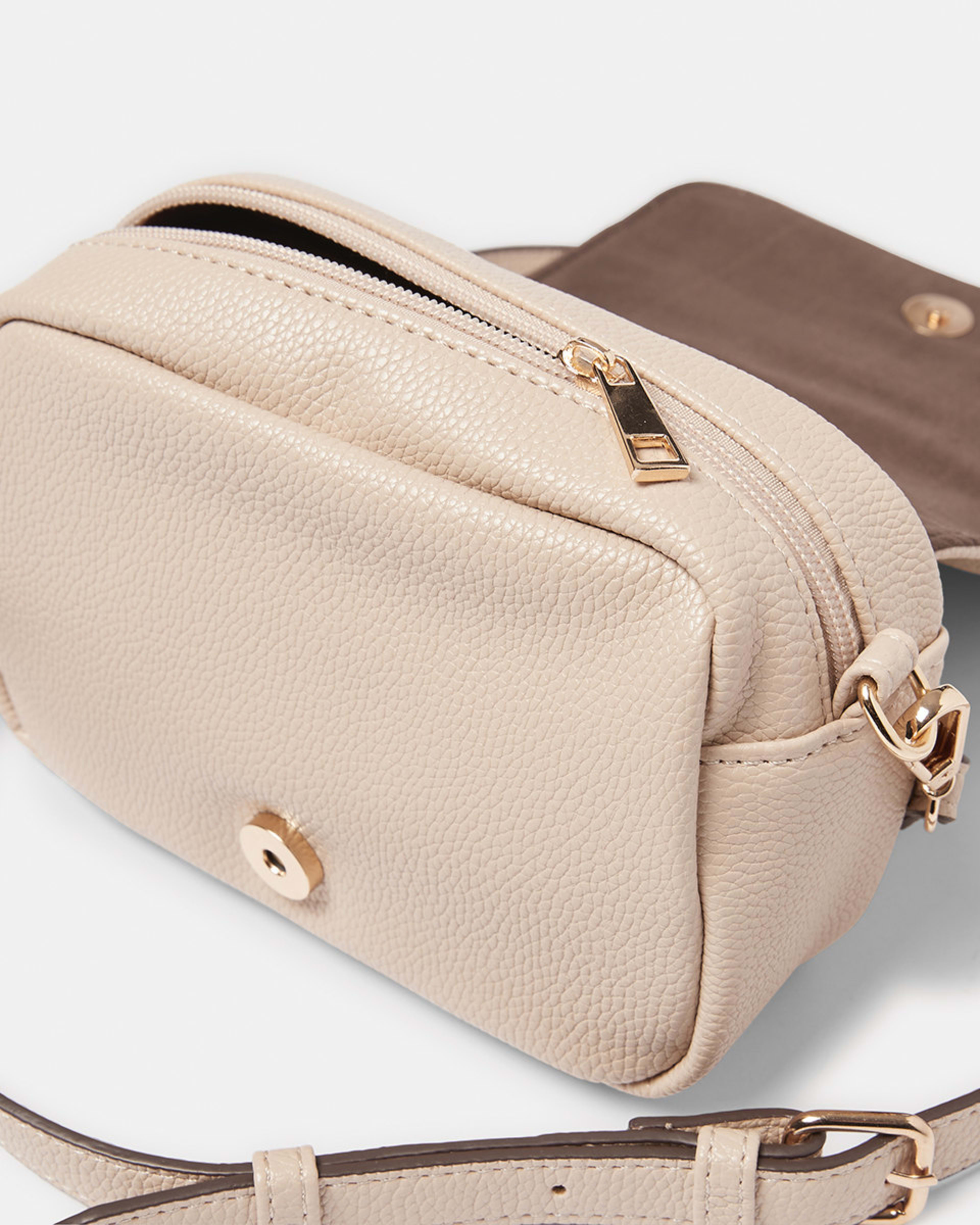4 Front Flap Crossbody Bag Sand, 4 of 5