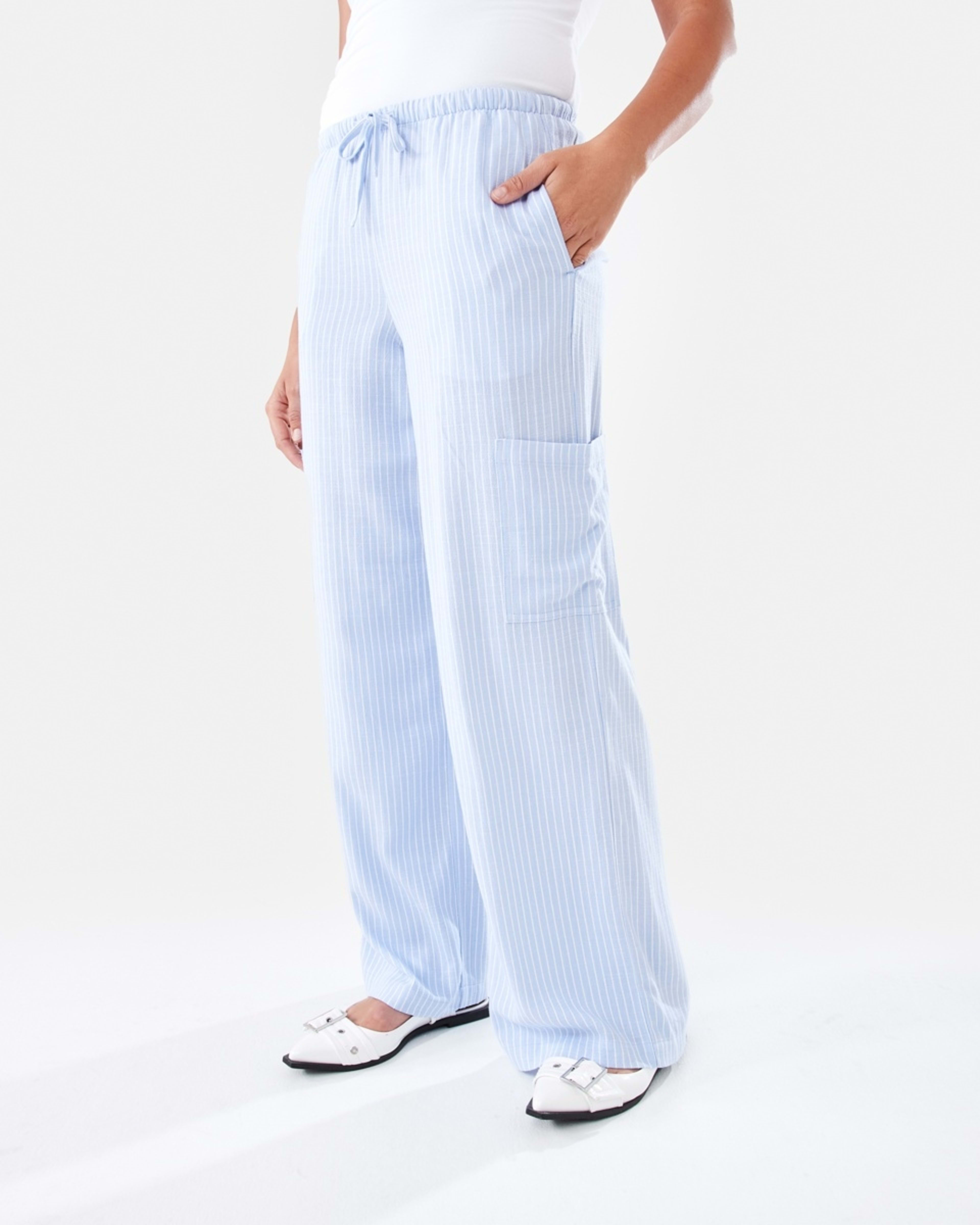 1 Textured Cargo Pants Blue Str, 1 of 9