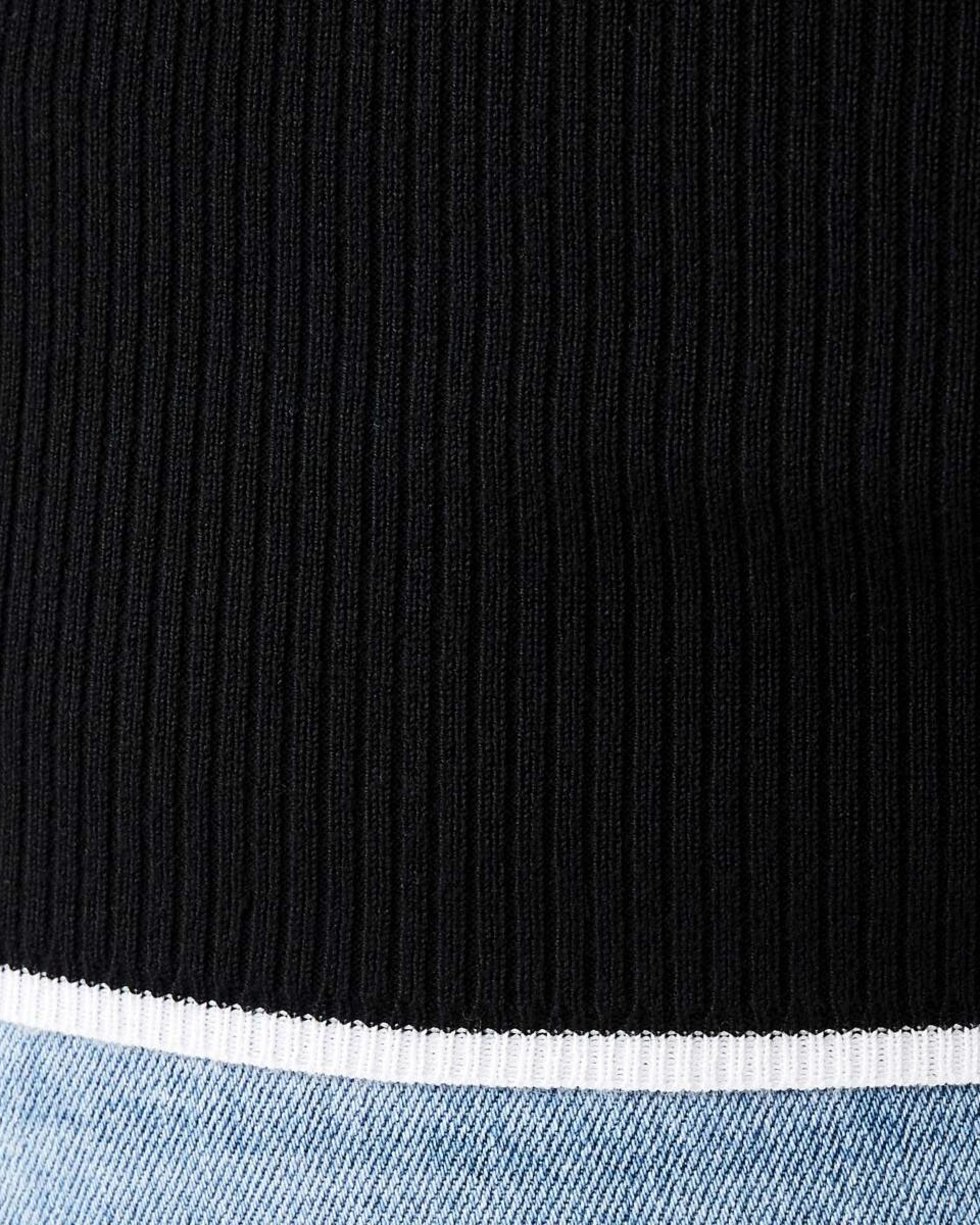 6 Curve Contrast Tipping Long Sleeve Top Black, 6 of 6