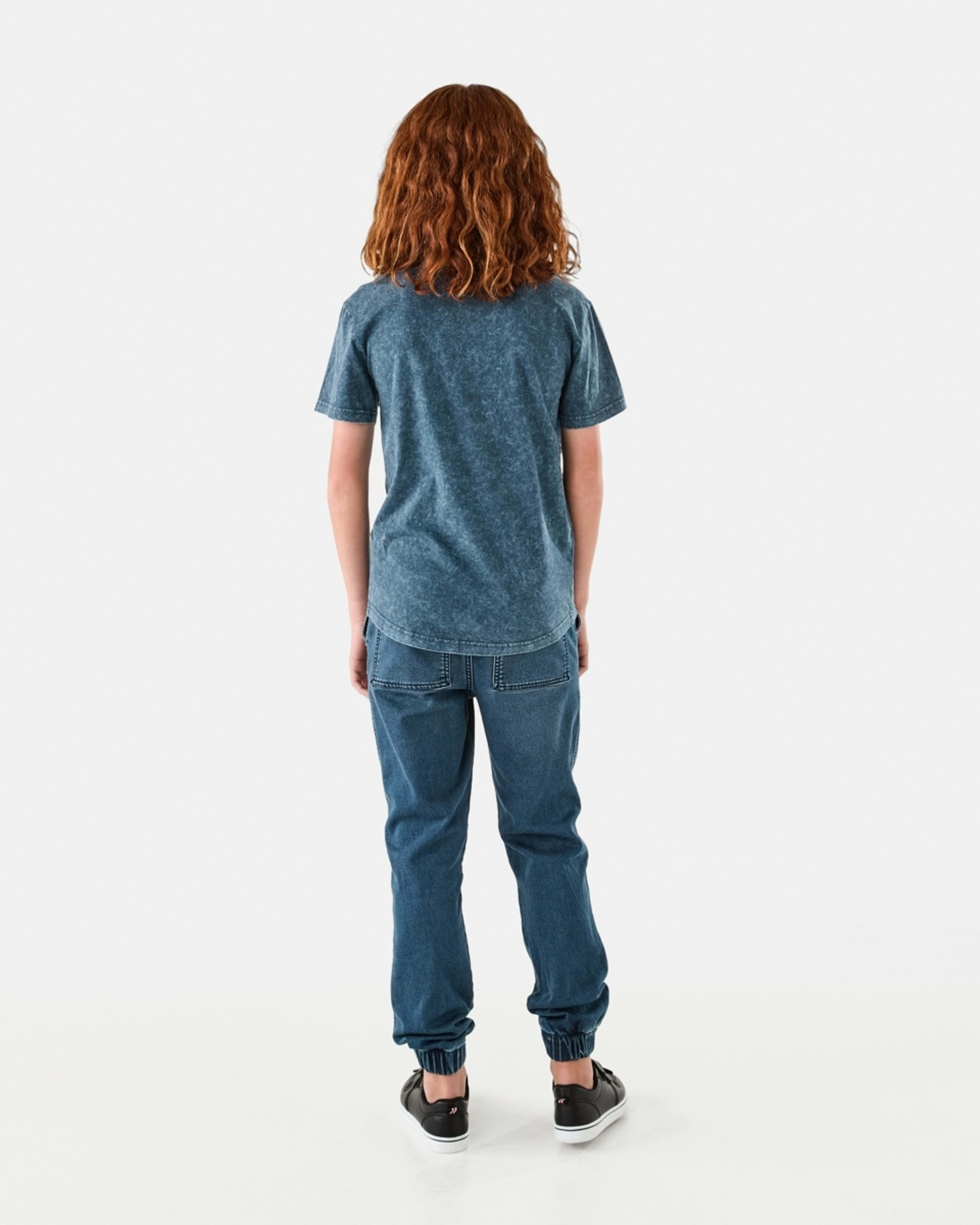 7 Curved Hem Acid Wash T-shirt Wash Blue, 7 of 9