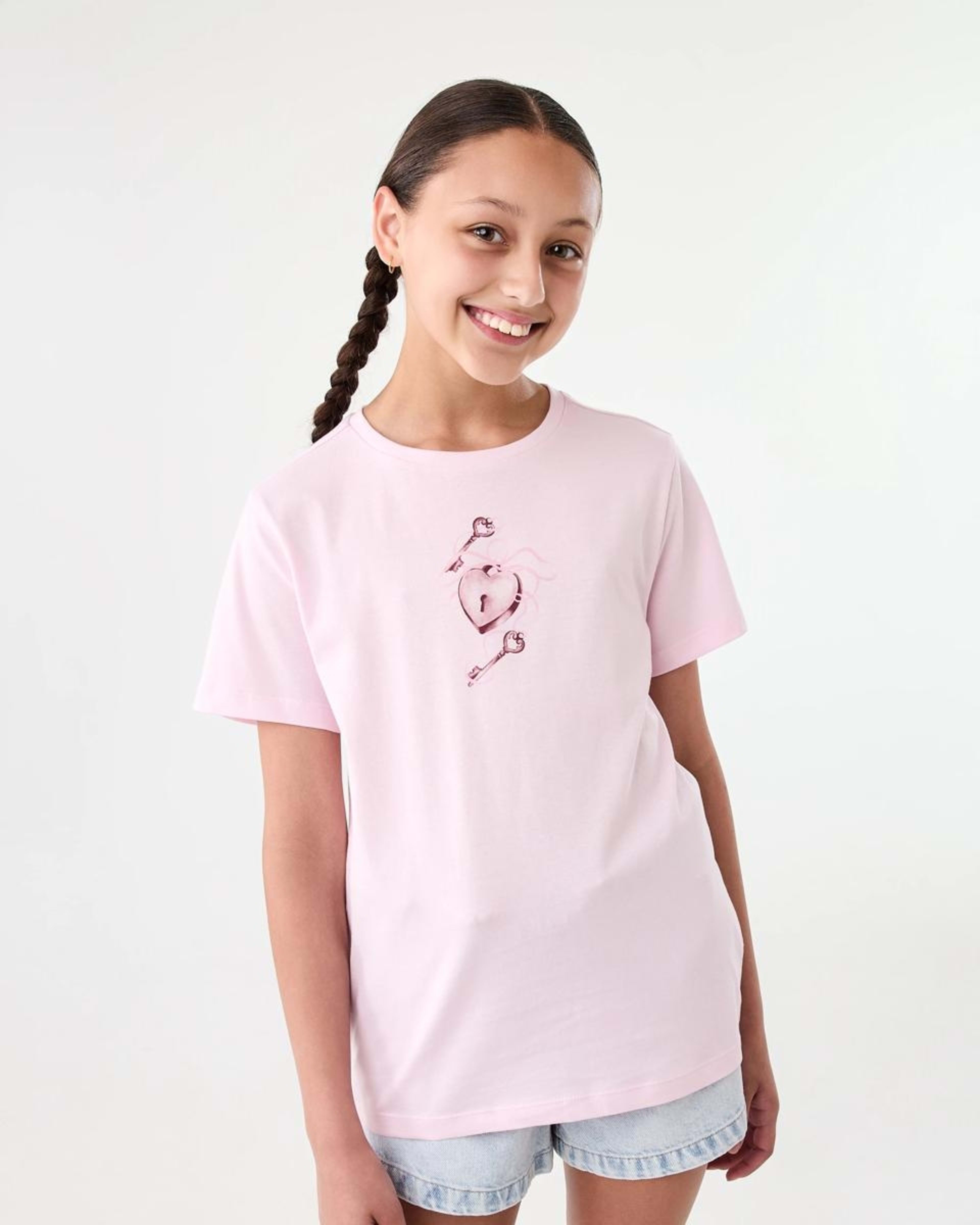 1 Short Sleeve Print T-shirt Pnk Lock, 1 of 7