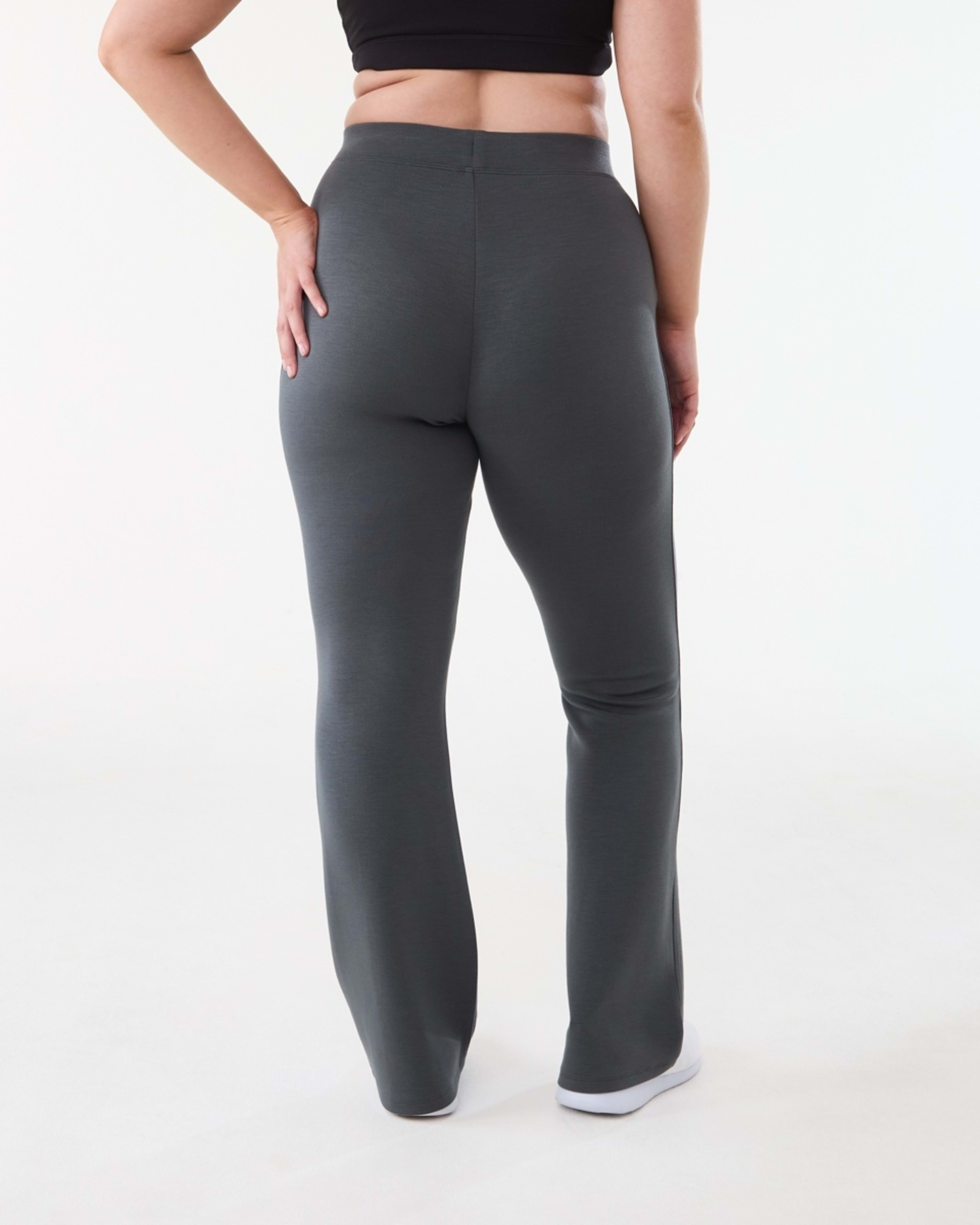 3 Active Womens Kick Flare Trackpants DARKISH GREY, 3 of 5
