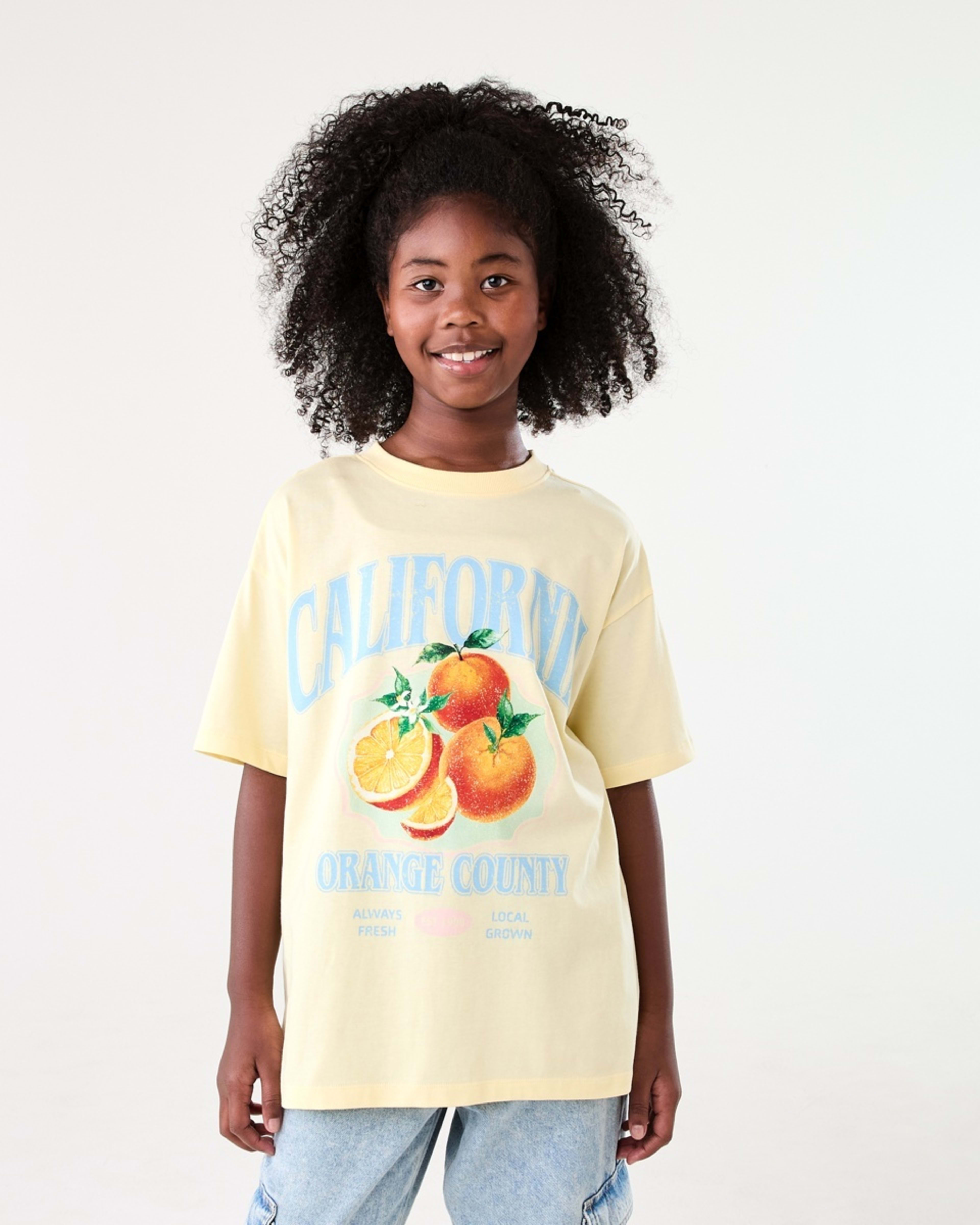 1 Oversized T-shirt CALIFORNIA ORANGE SORBET, 1 of 6