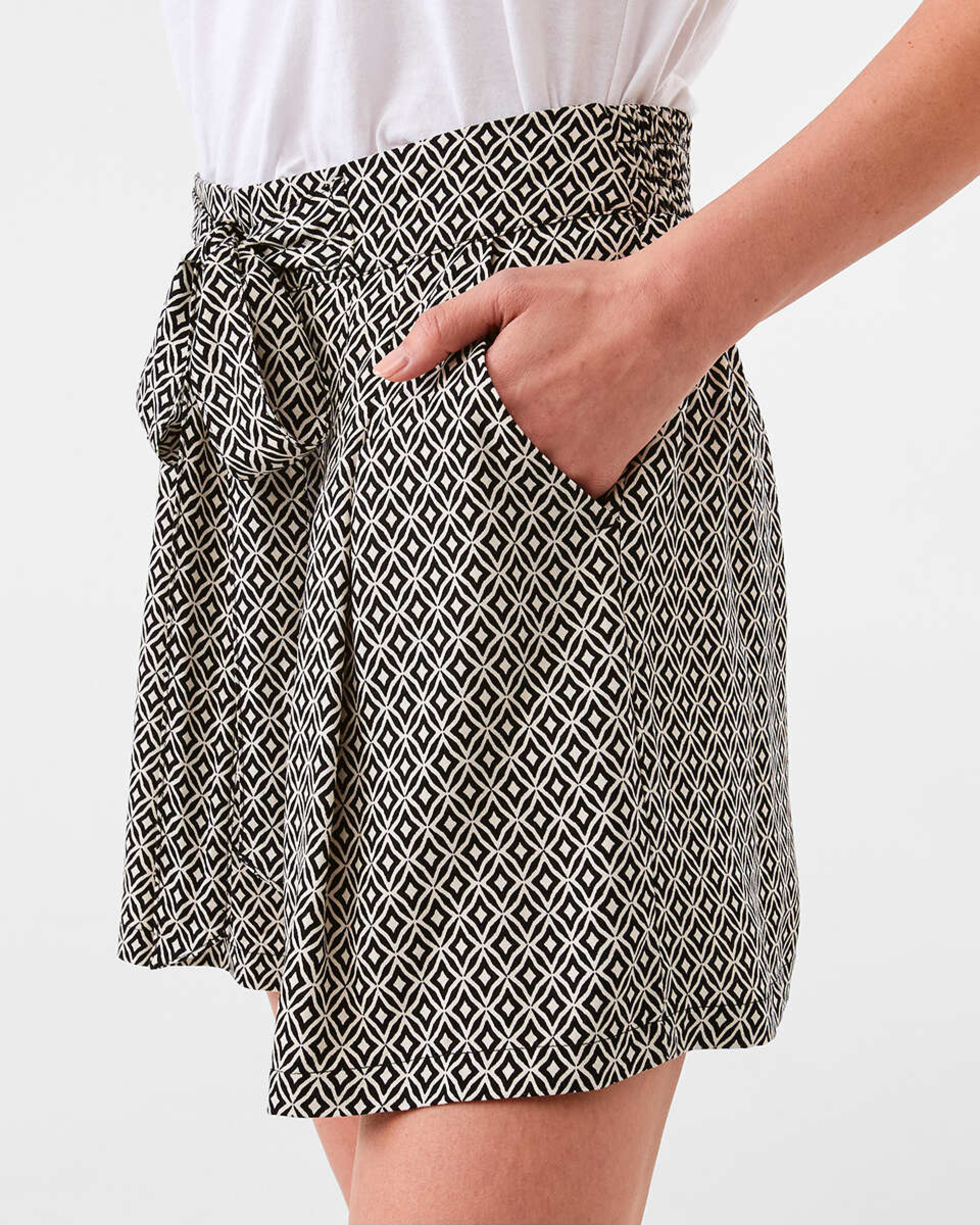 2 Soft Culotte Shorts Softgeo Bk, 2 of 6