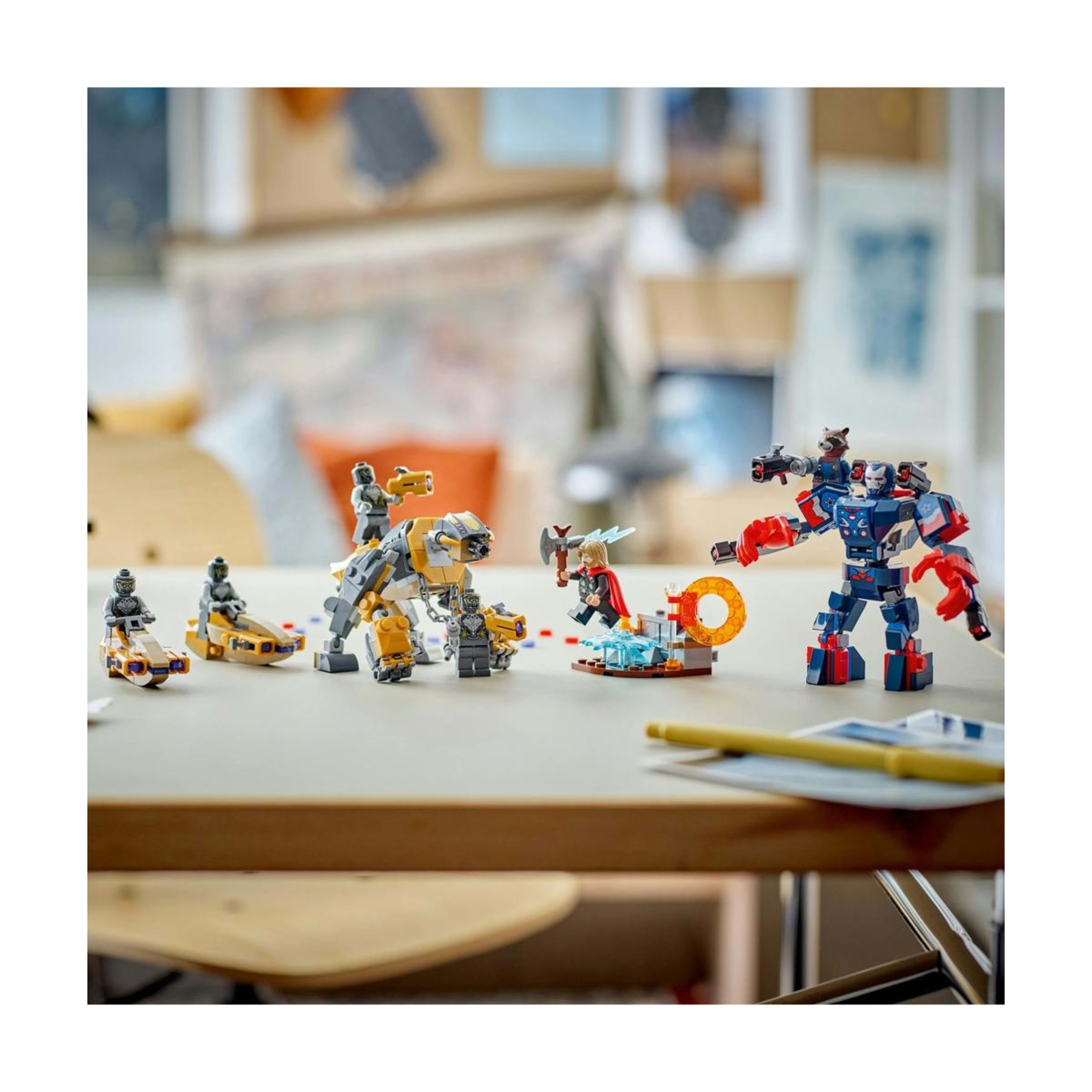 9 LEGO Marvel Super Heroes Avengers: Endgame Thor vs. Chitauri 76322, 9 of 10