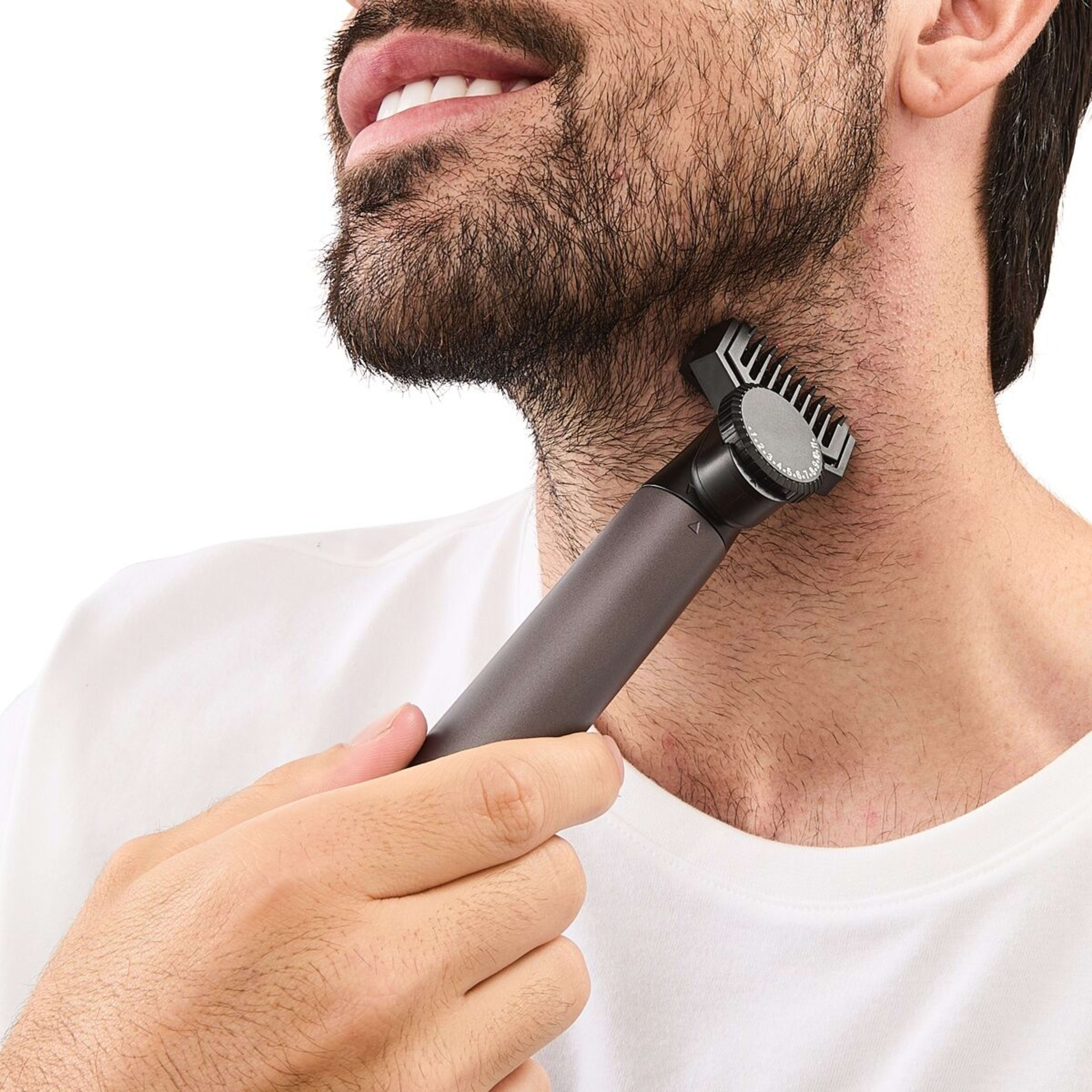 2 Trim and Shave - Black, 2 of 10