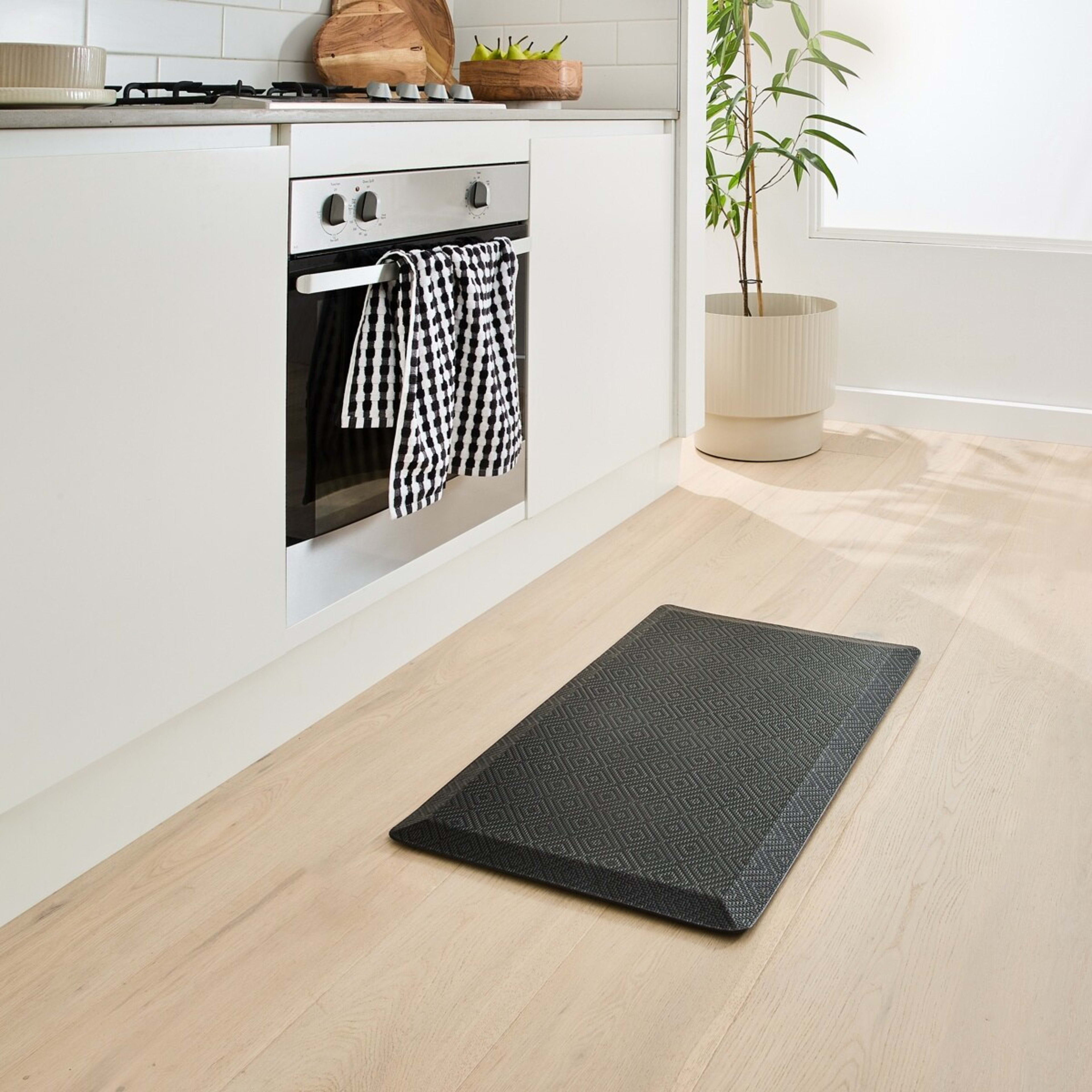 1 Kitchen Mat - Black, 1 of 5