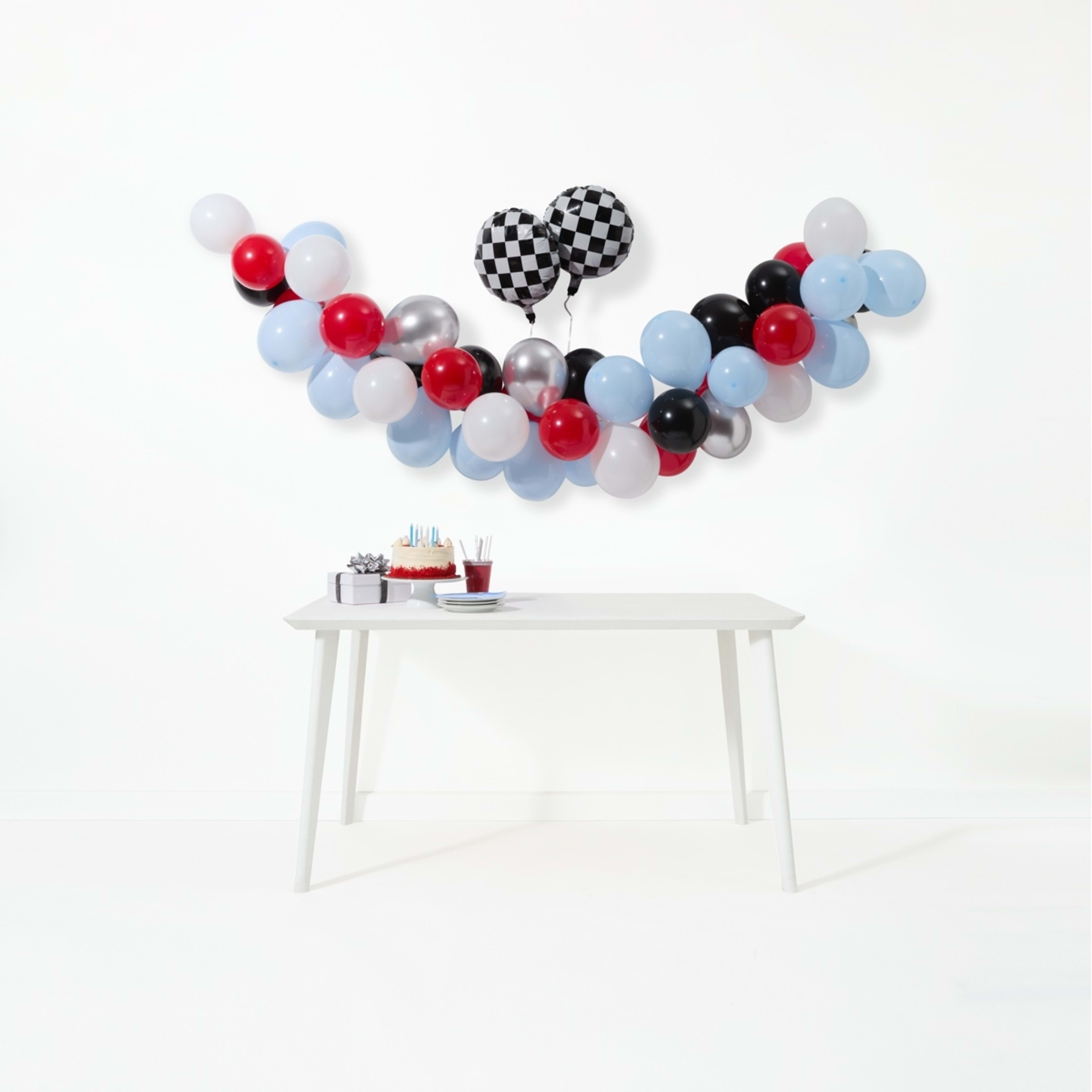 1 68 Piece Racer Balloon Garland