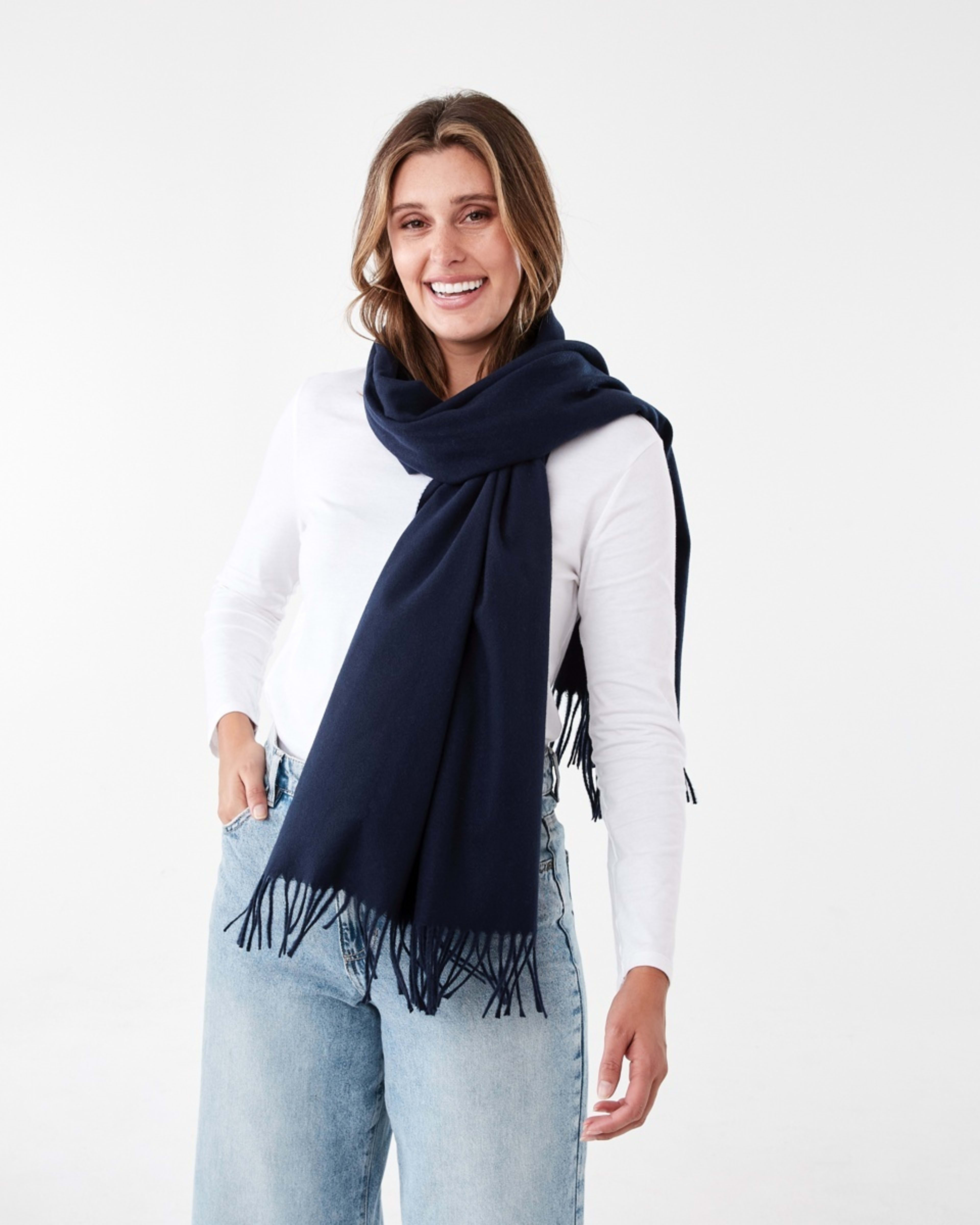 3 Brushed Wrap Scarf Fluid Navy, 3 of 3