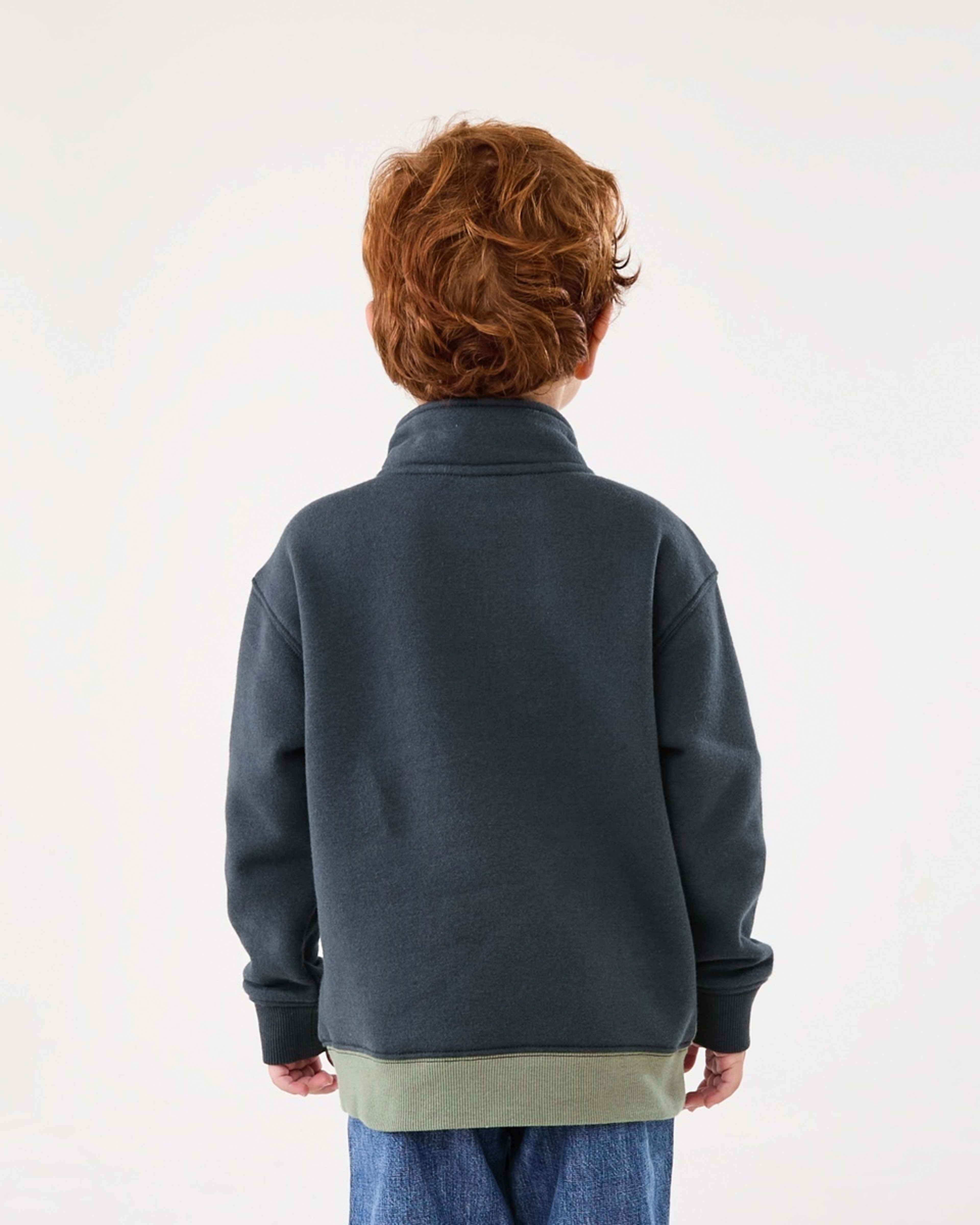 2 Quarter Zip Sweatshirt Wood Grey, 2 of 10