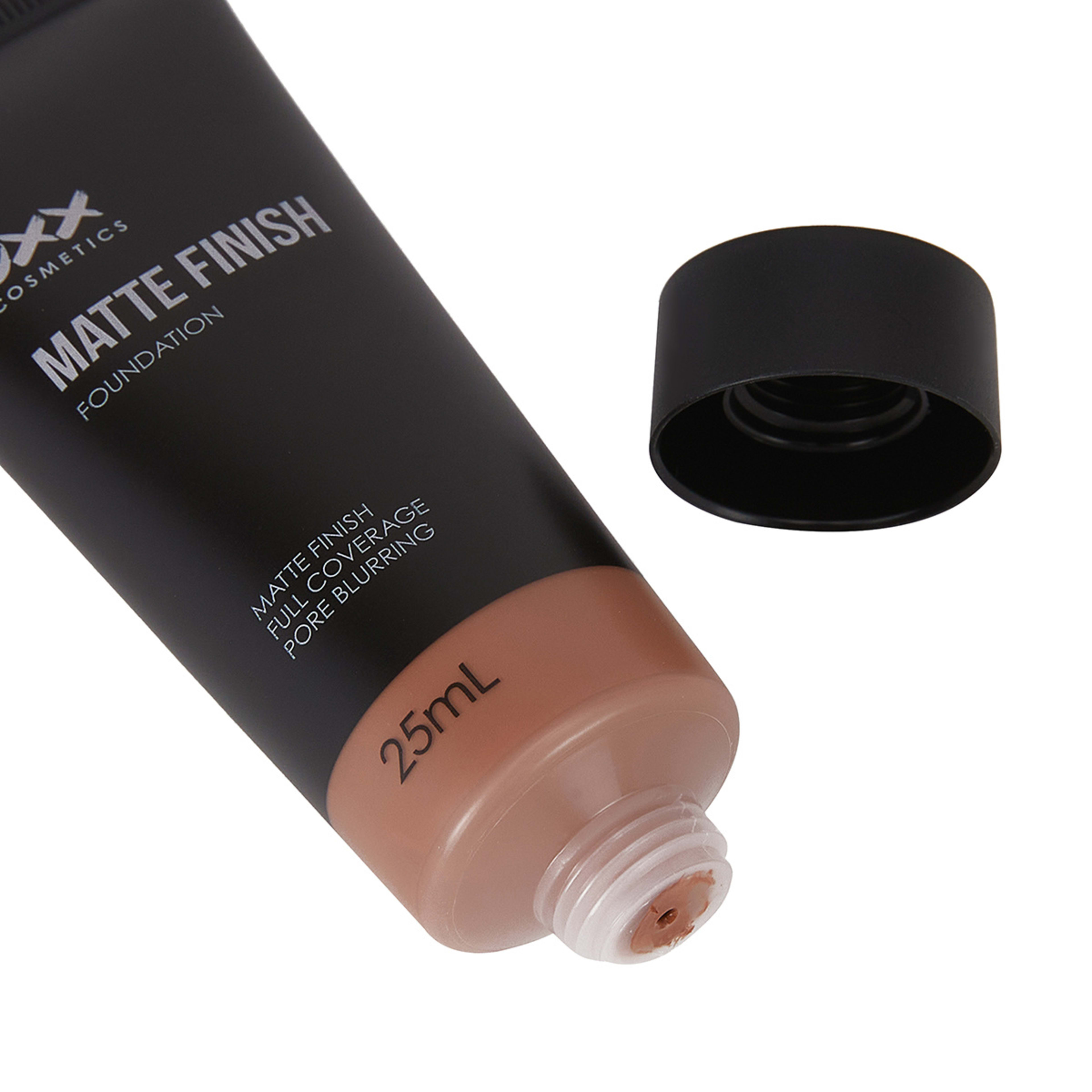 3 OXX Cosmetics Matte Finish Foundation - Mocha, 3 of 5