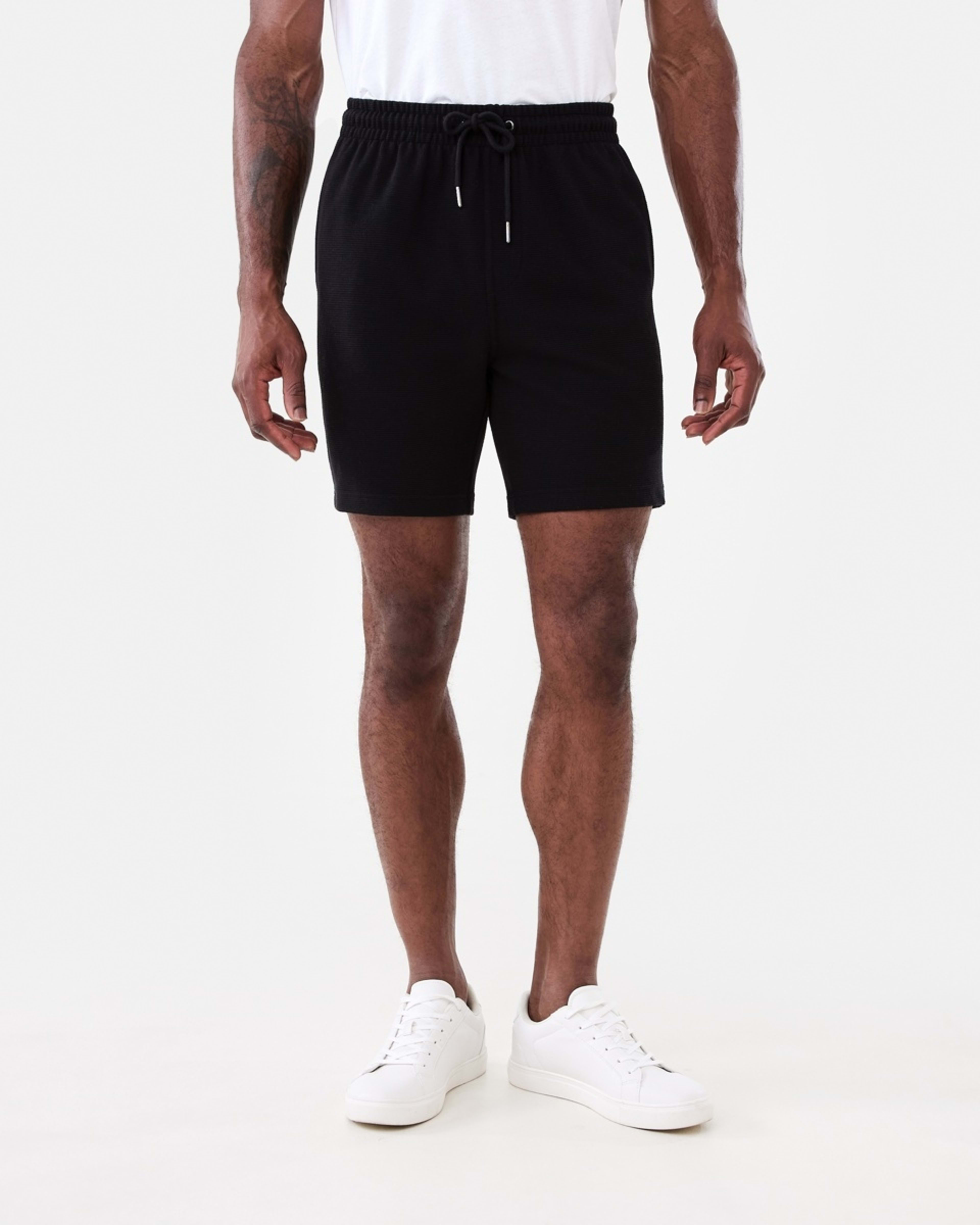 6 Textured Knit Shorts Black, 6 of 6