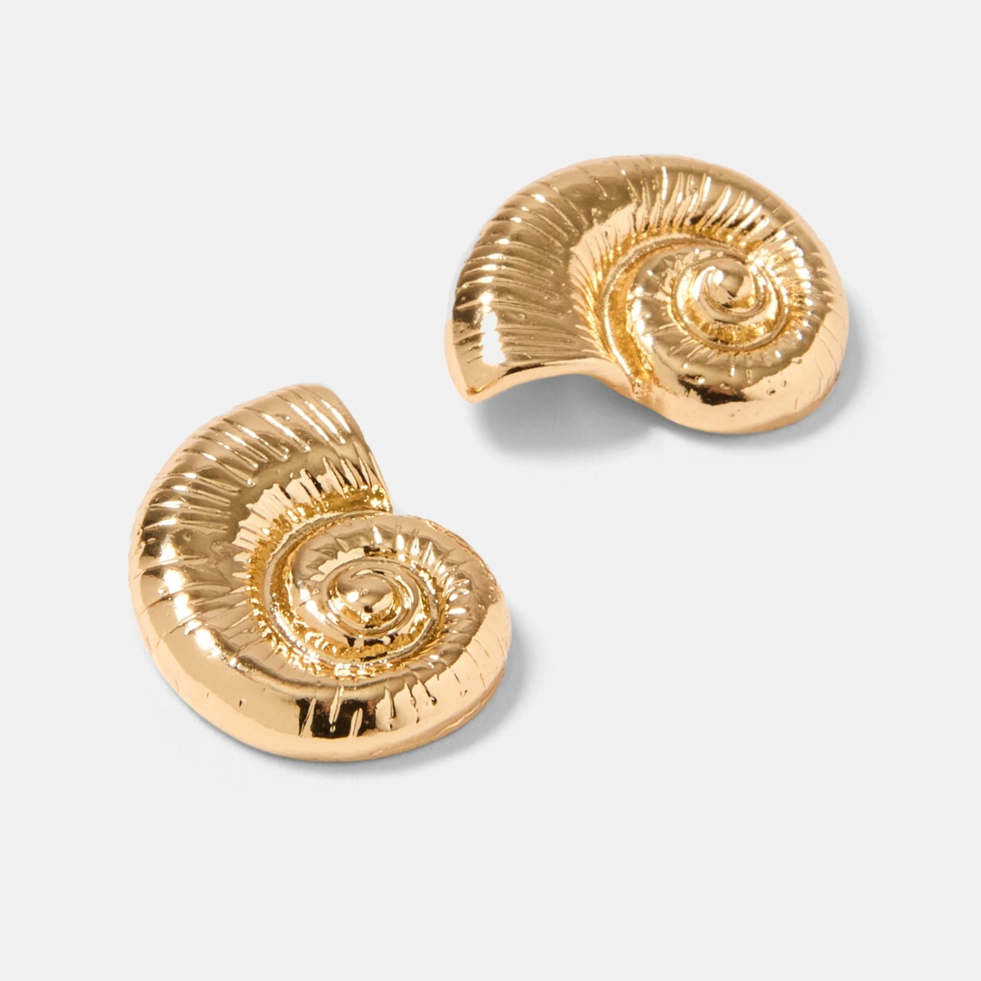 3 Sundial Shell Stud Earrings - Gold Tone, 3 of 5