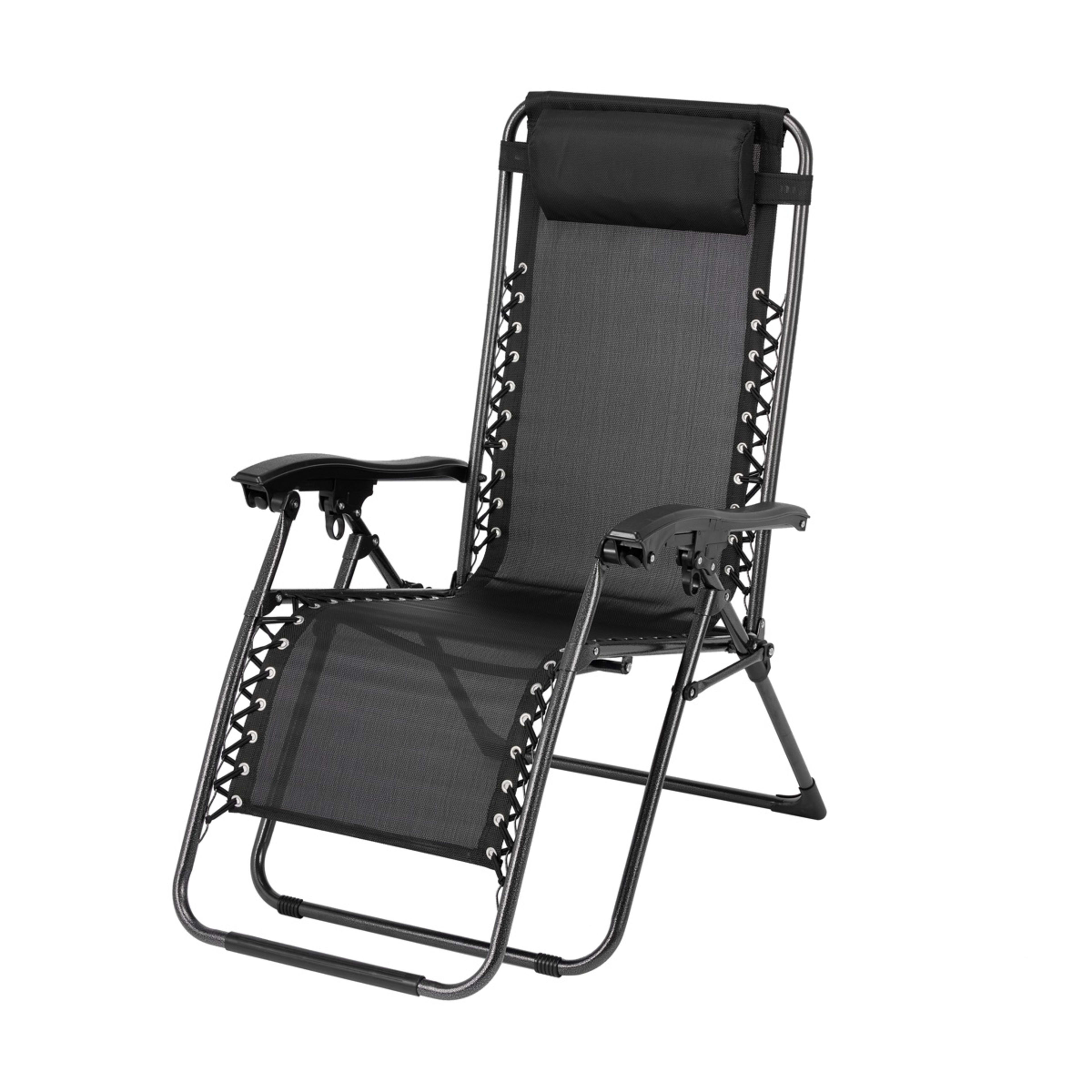 1 Reclining Camp Chair