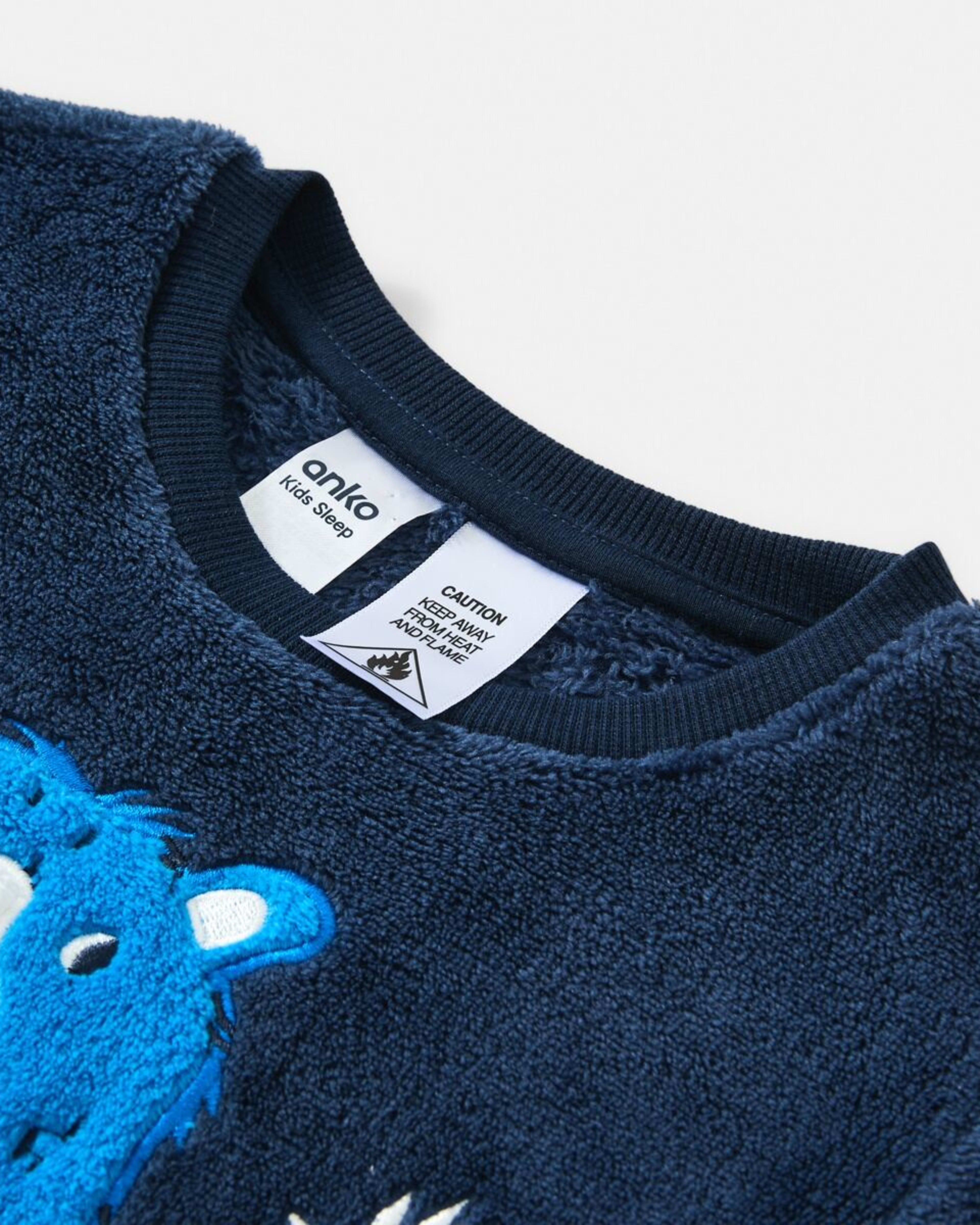 7 Fluffy Pyjama Set Nvy Bear, 7 of 8