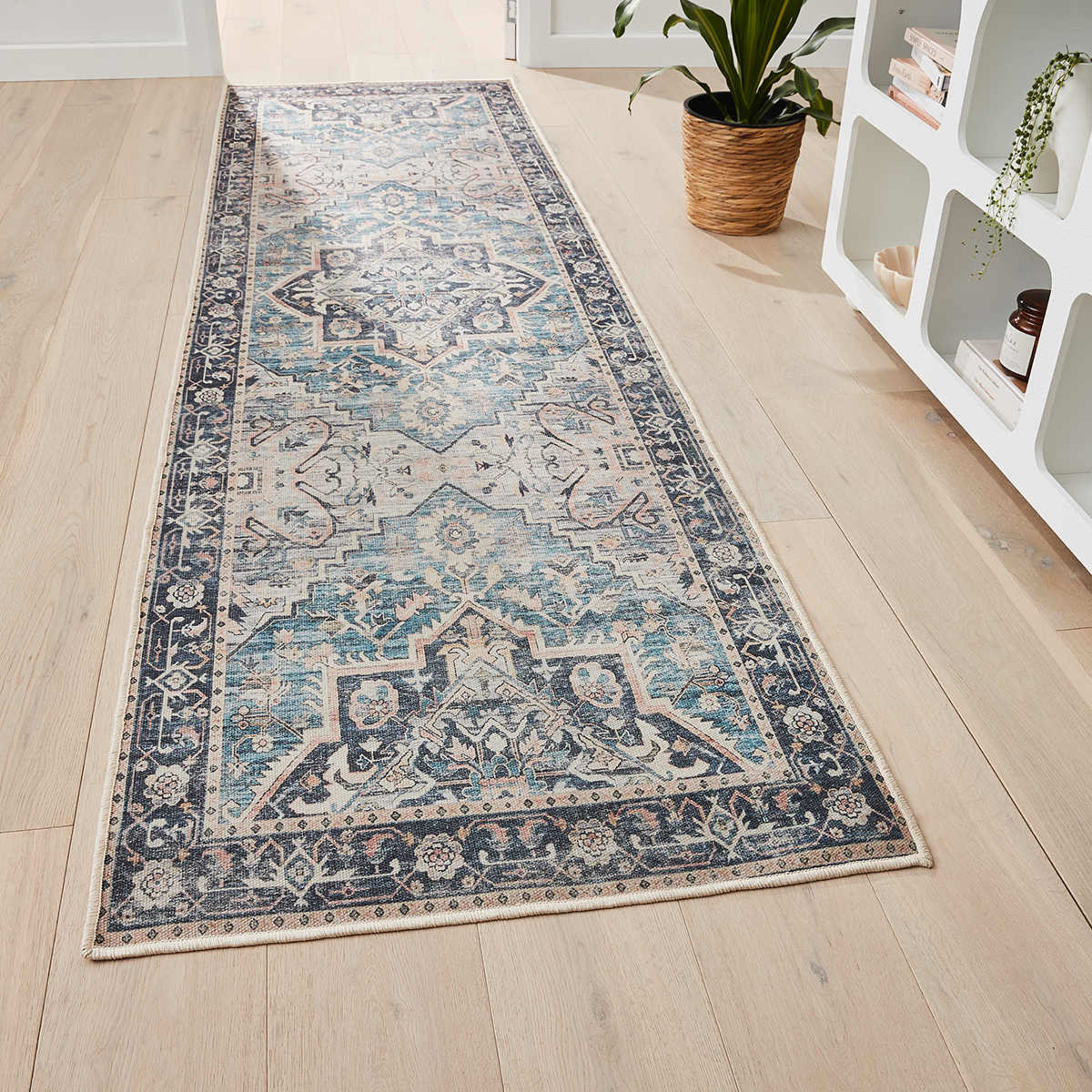 1 Mika Runner - 300cm x 80cm