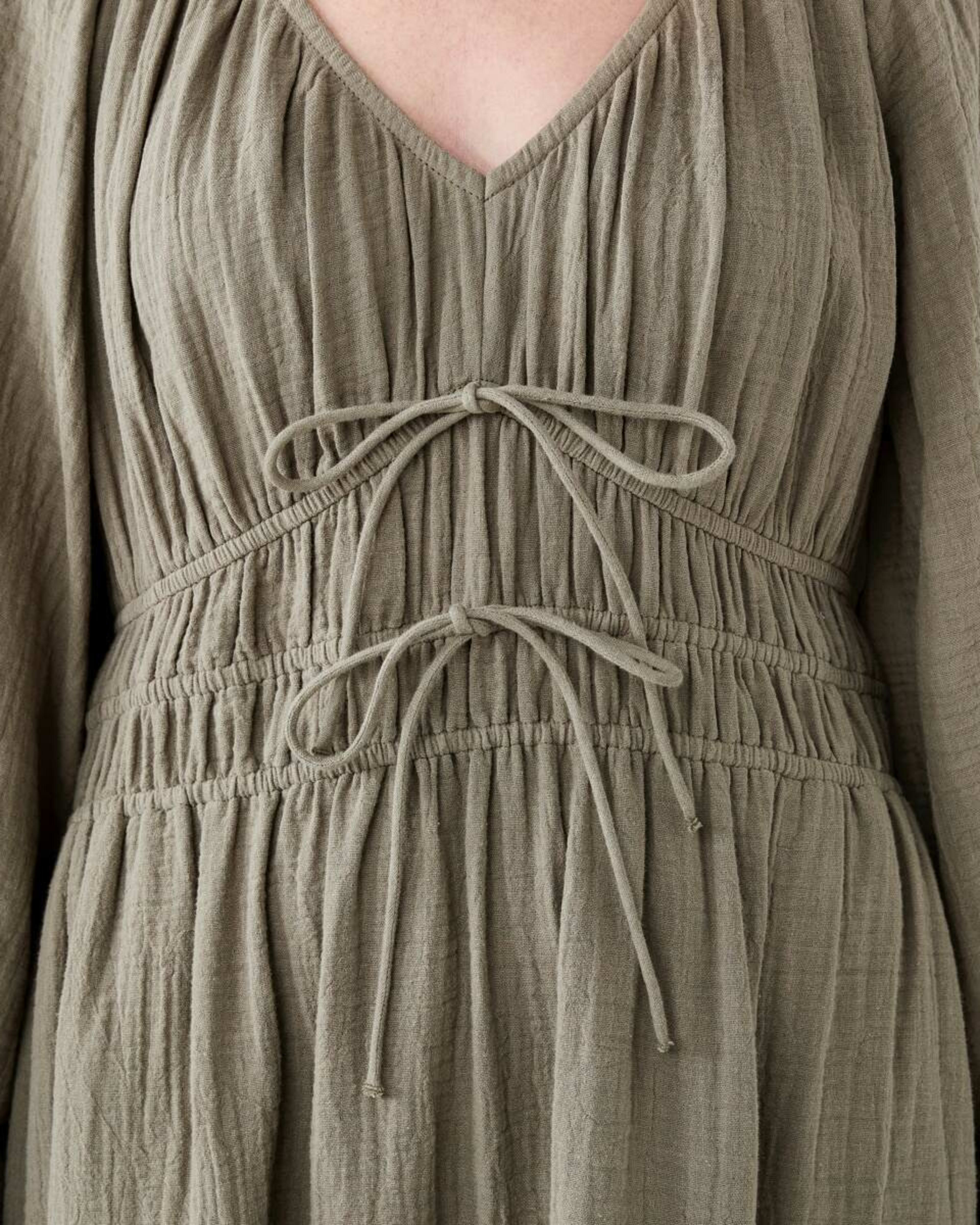 6 Long Sleeve Shirred Detail Midi Dress PAVEMENT GREY, 6 of 6