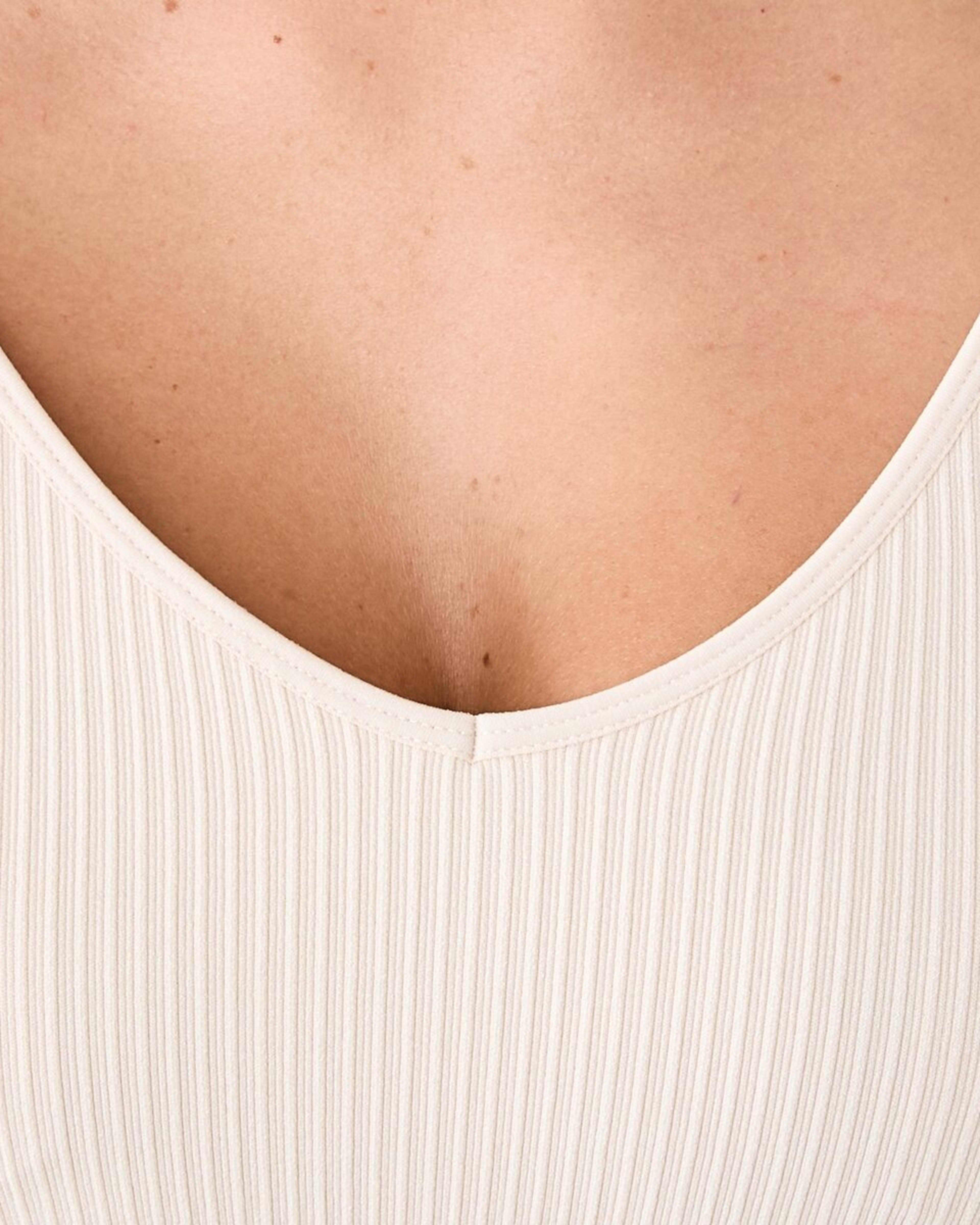 6 Sports Medium Support Seamfree Crop Top CLOUD BEIGE, 6 of 8