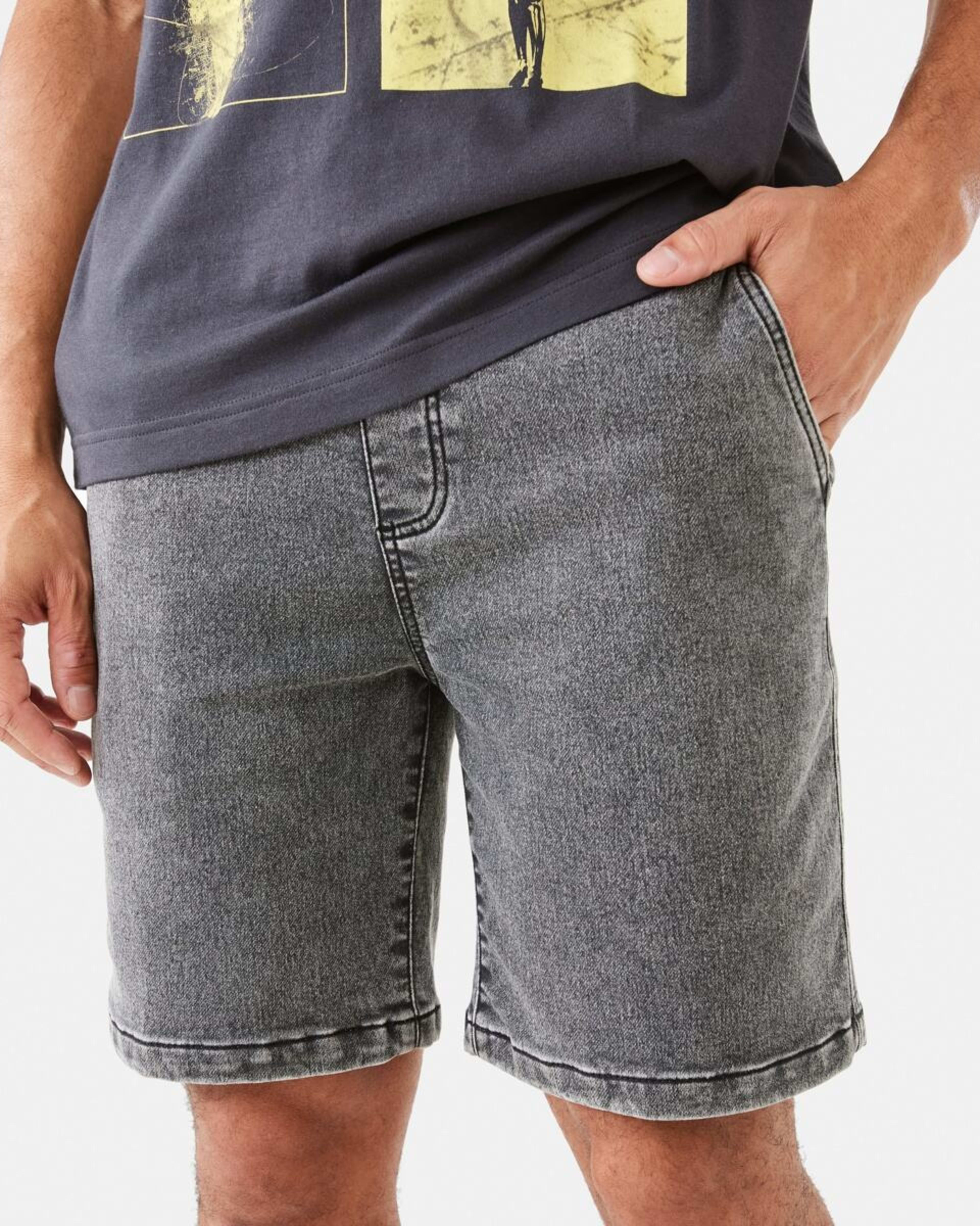 1 Denim Jogger Shorts VINTAGE BLACK, 1 of 7
