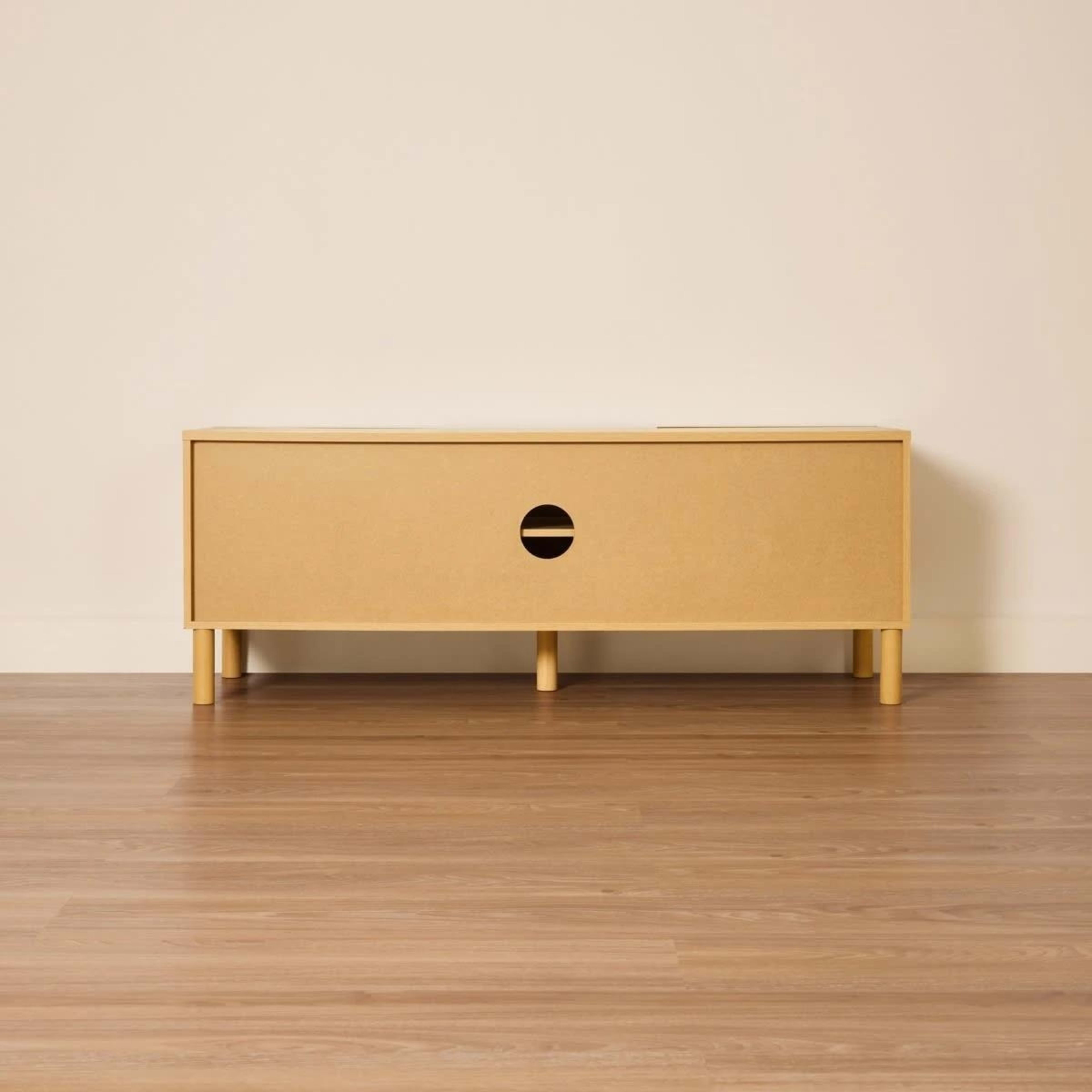 6 Ryan Entertainment Unit, 6 of 9