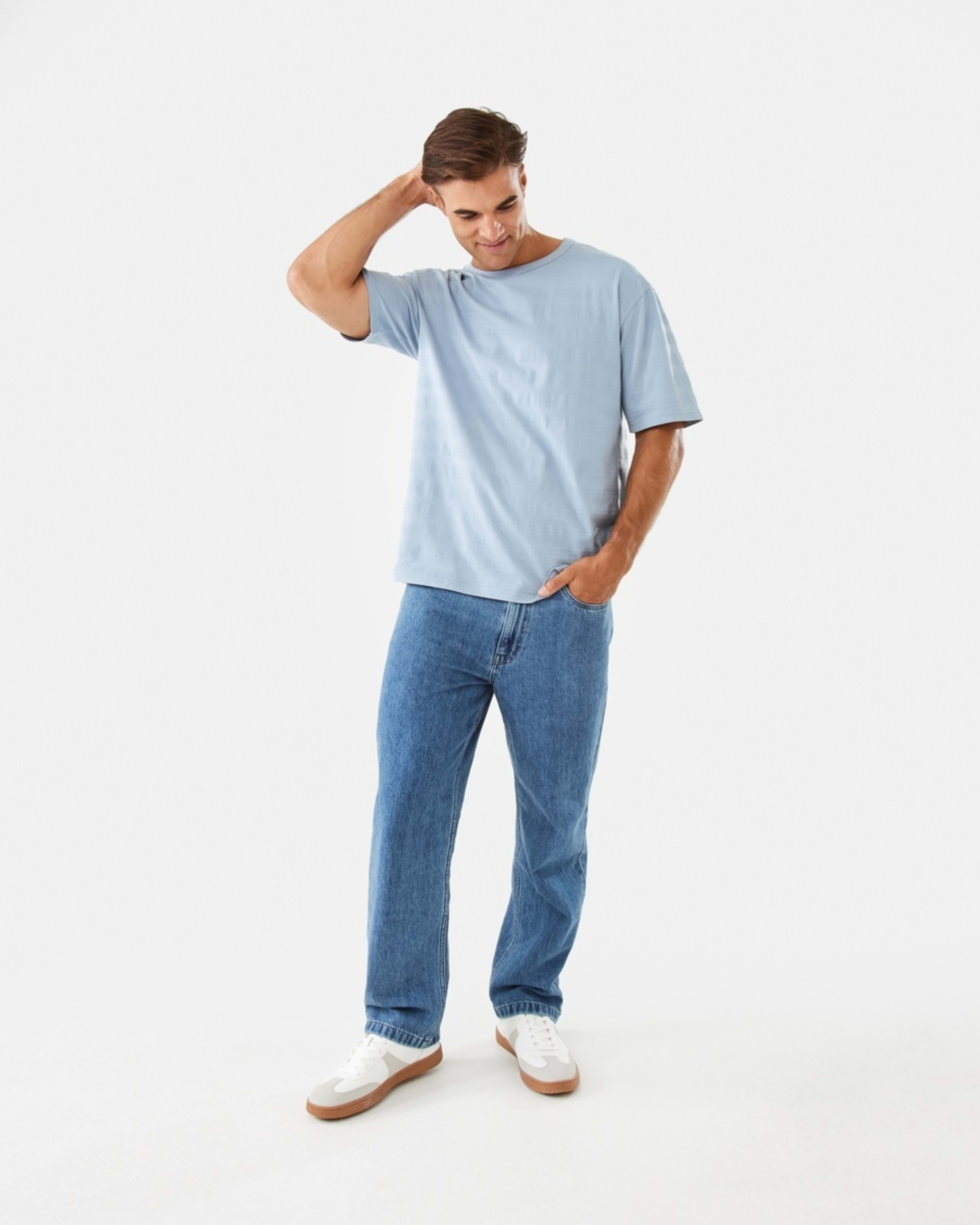 2 Oversized Textured T-shirt Blu Ash, 2 of 6